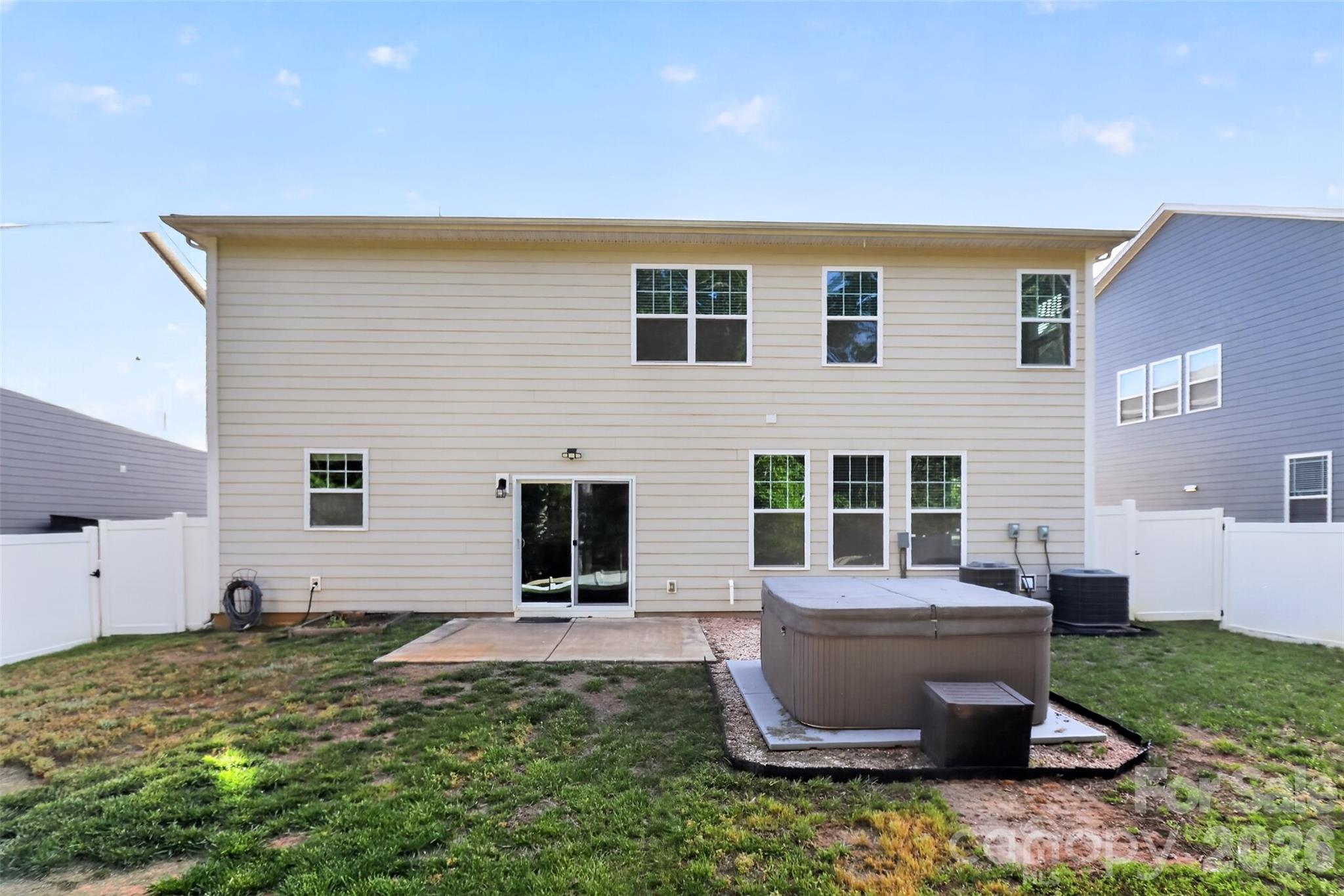 1212 Englewood Drive — Lake Wylie