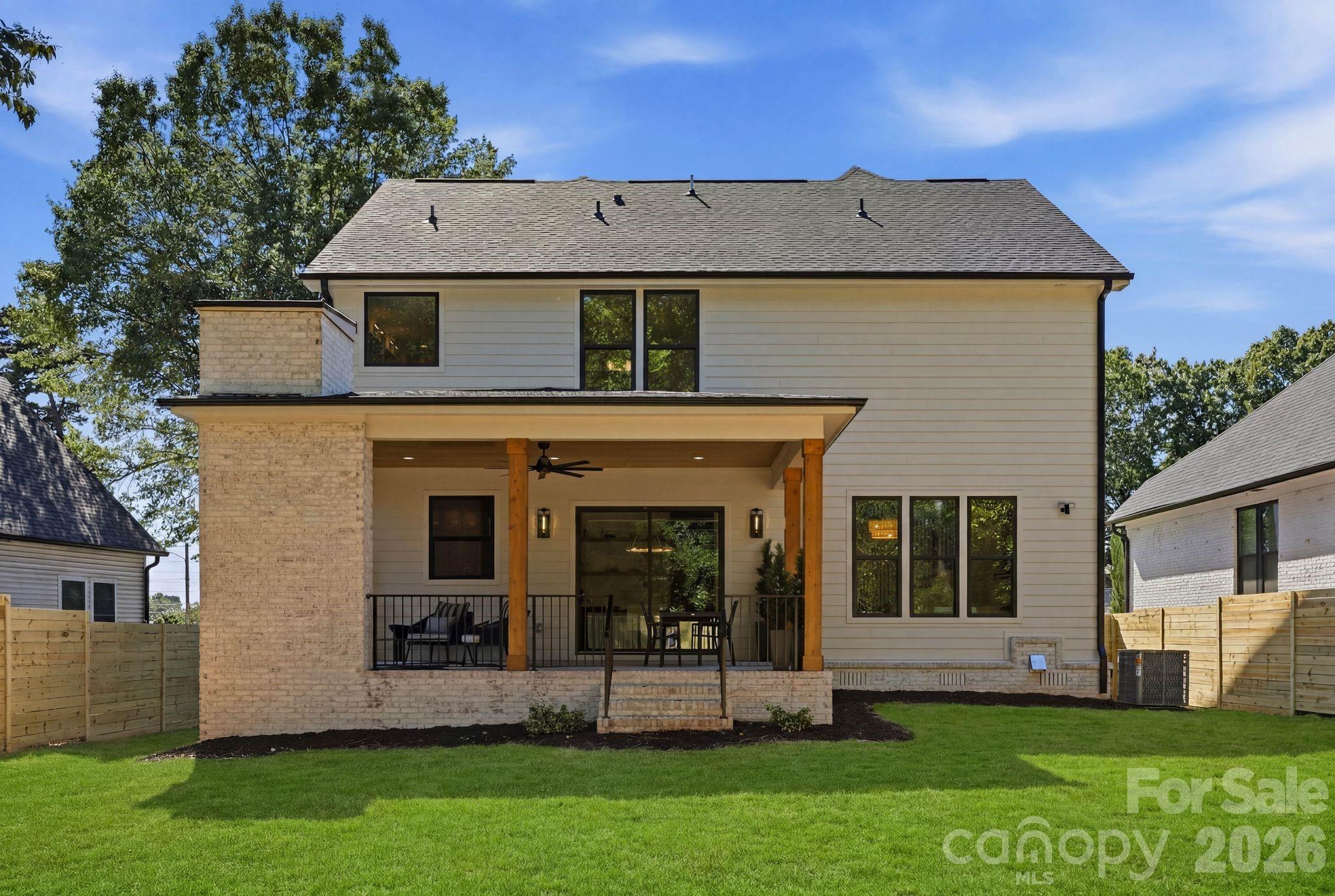 4645 Connecting Road — Charlotte
