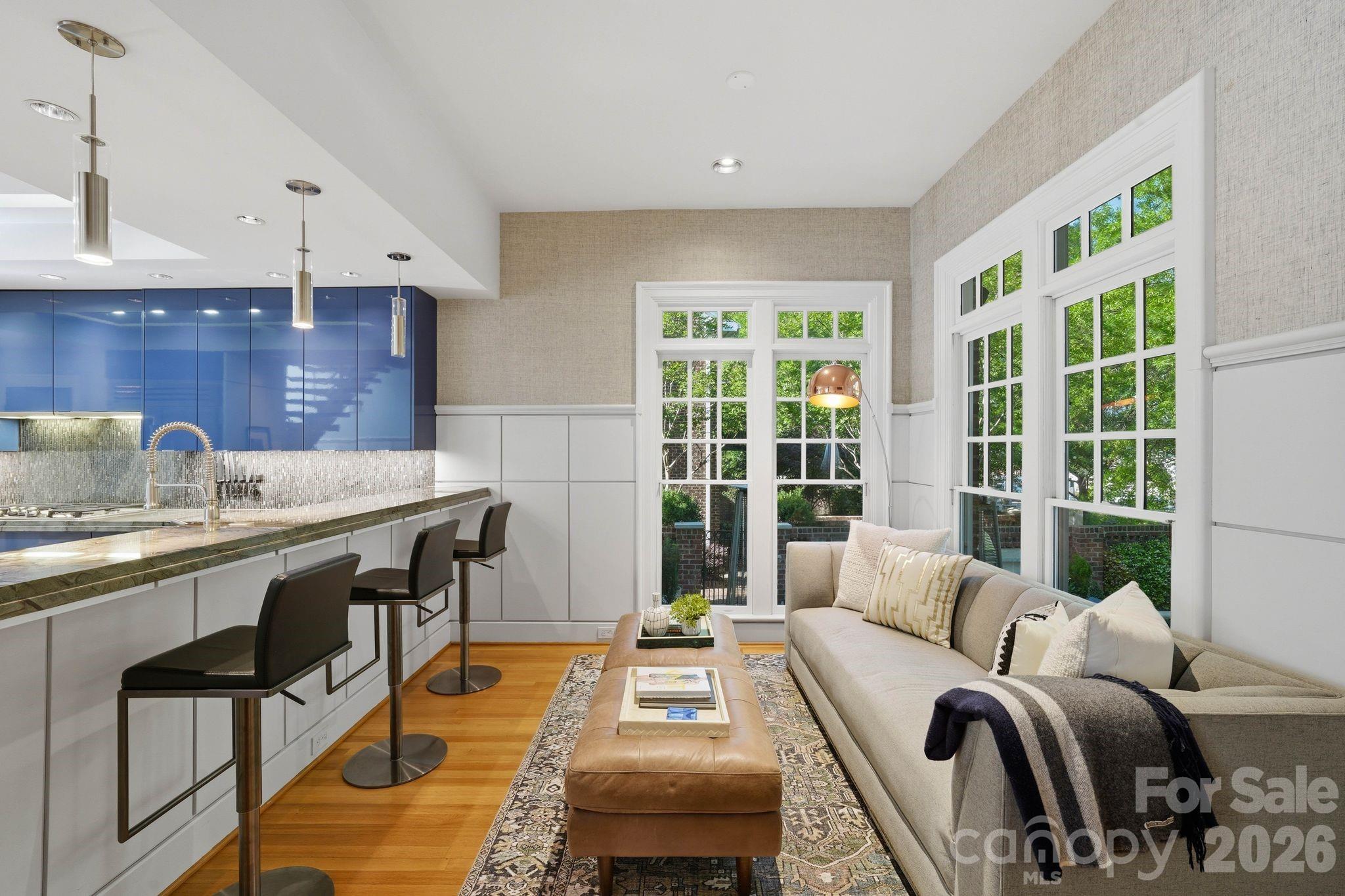1124 Dilworth Crescent Row — Charlotte