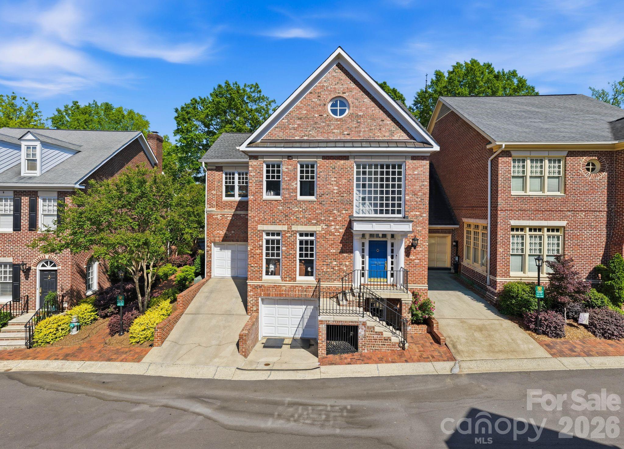 1124 Dilworth Crescent Row — Charlotte