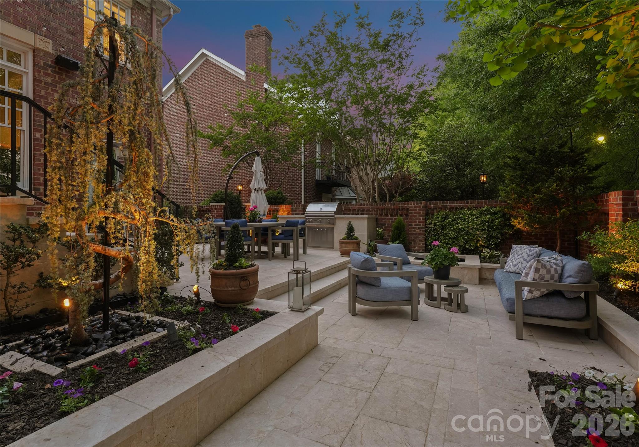 1124 Dilworth Crescent Row — Charlotte