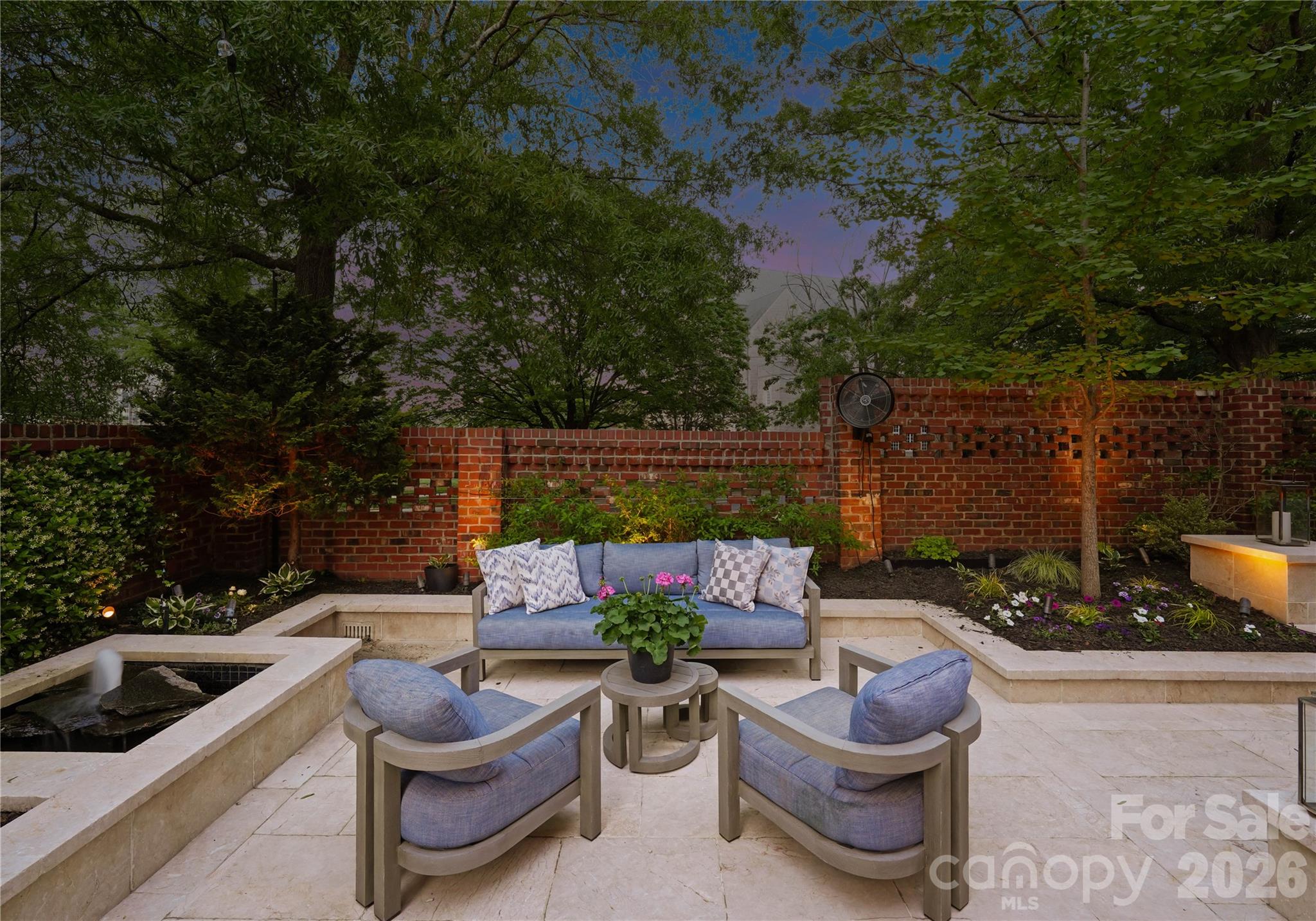 1124 Dilworth Crescent Row — Charlotte