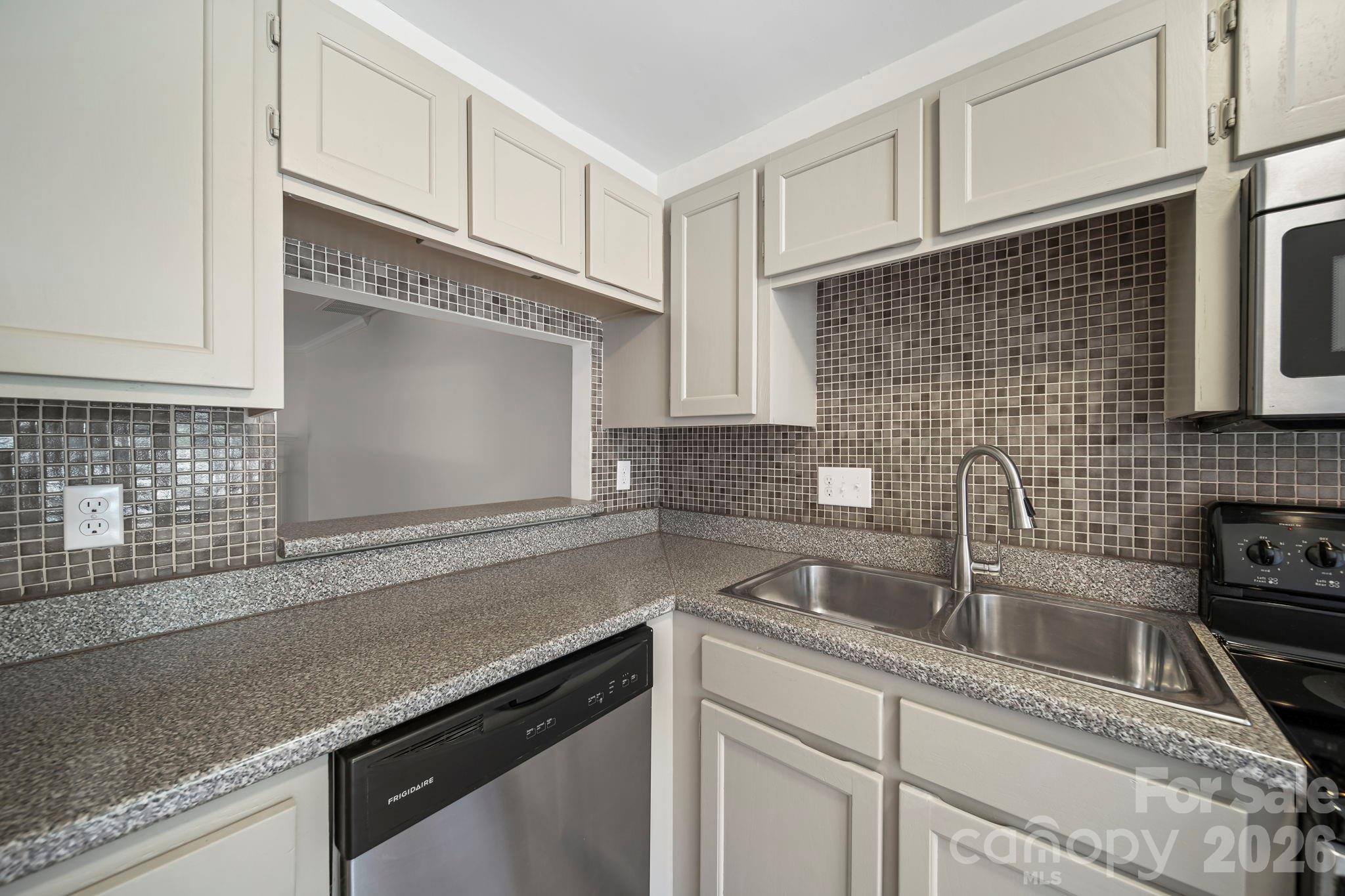 8217 Pineville Matthews Road #C — Charlotte