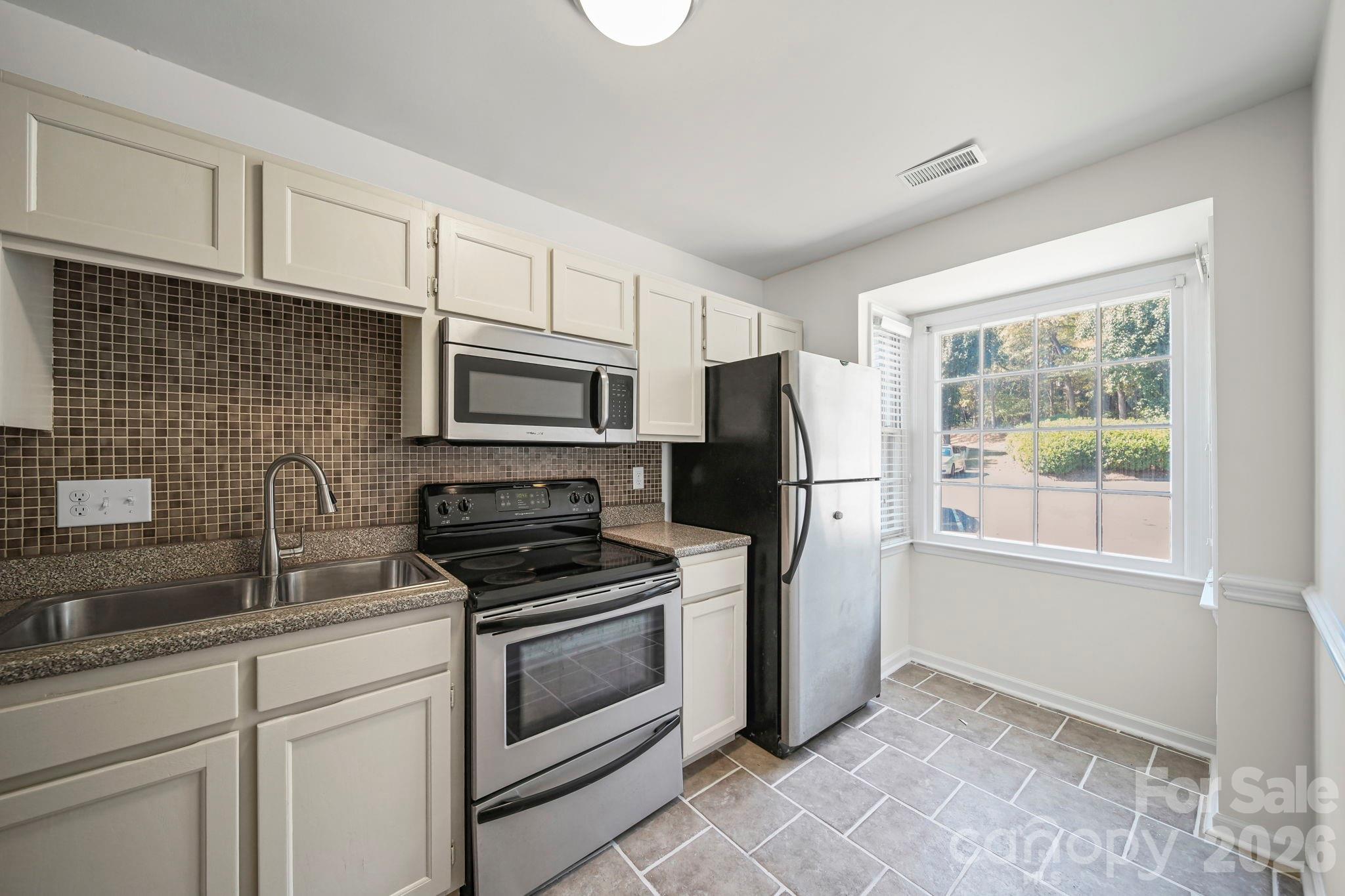 8217 Pineville Matthews Road #C — Charlotte