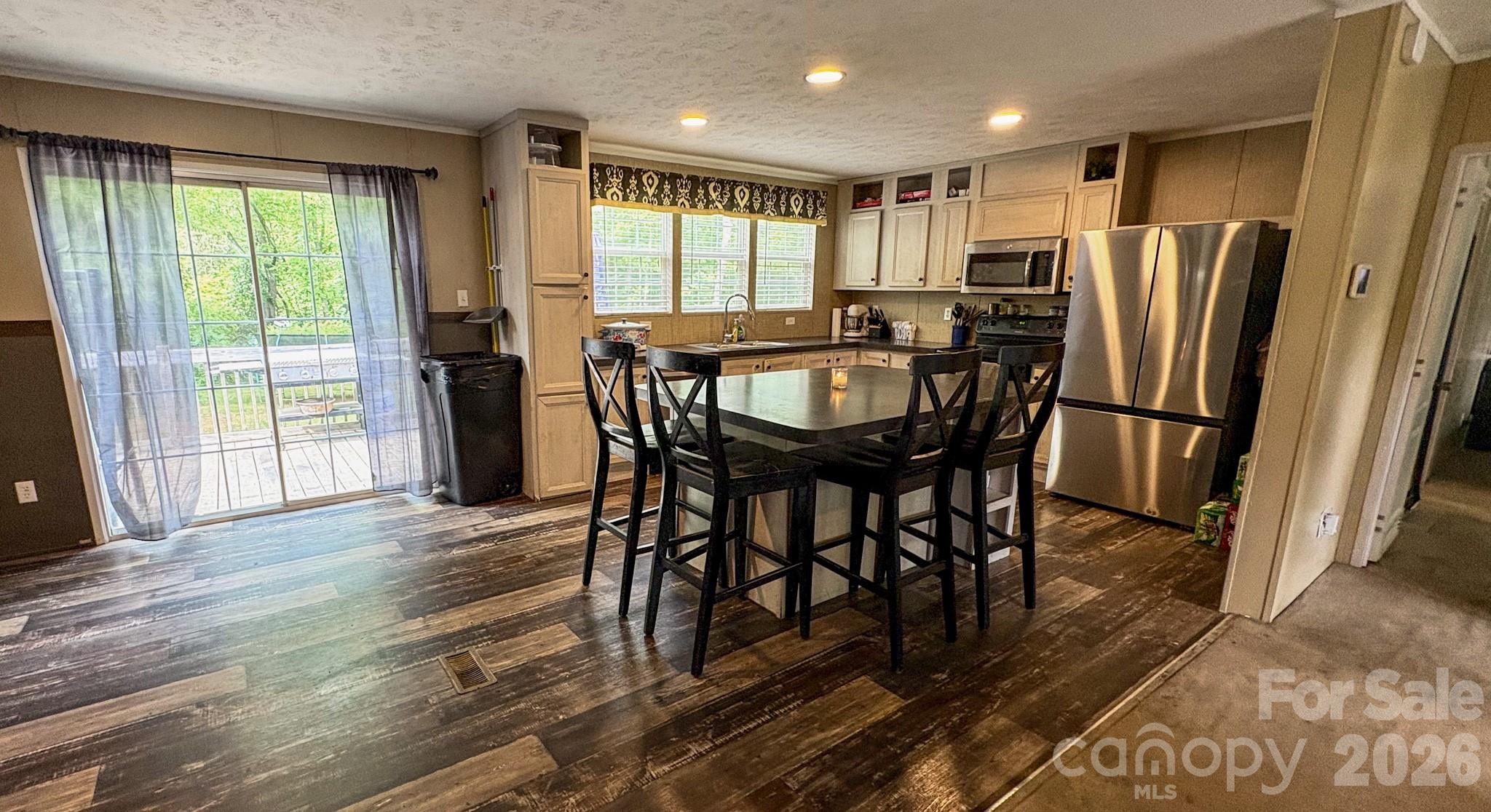 718 W Virginia Avenue — Bessemer City