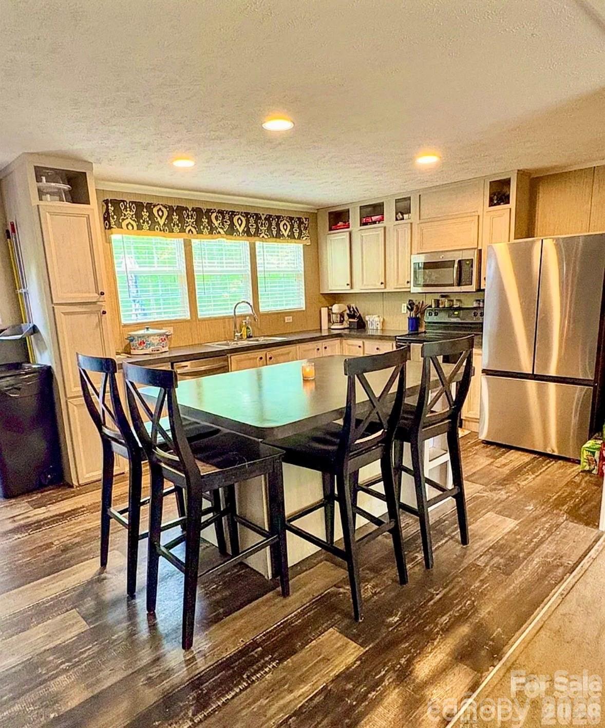 718 W Virginia Avenue — Bessemer City