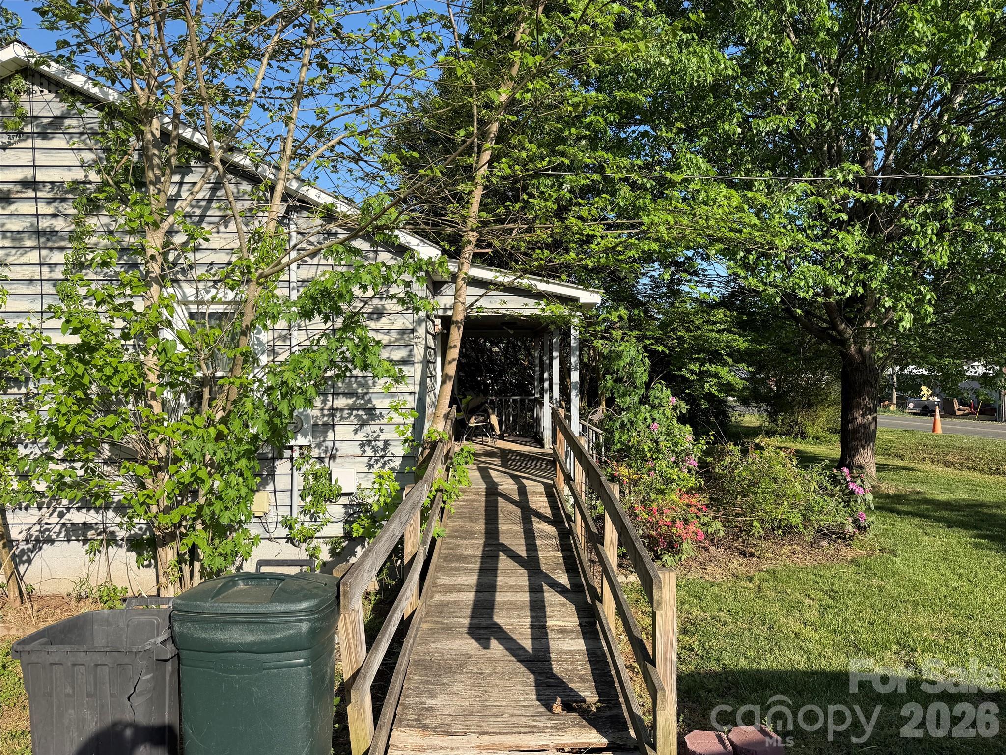 141 Walker Road — Morganton
