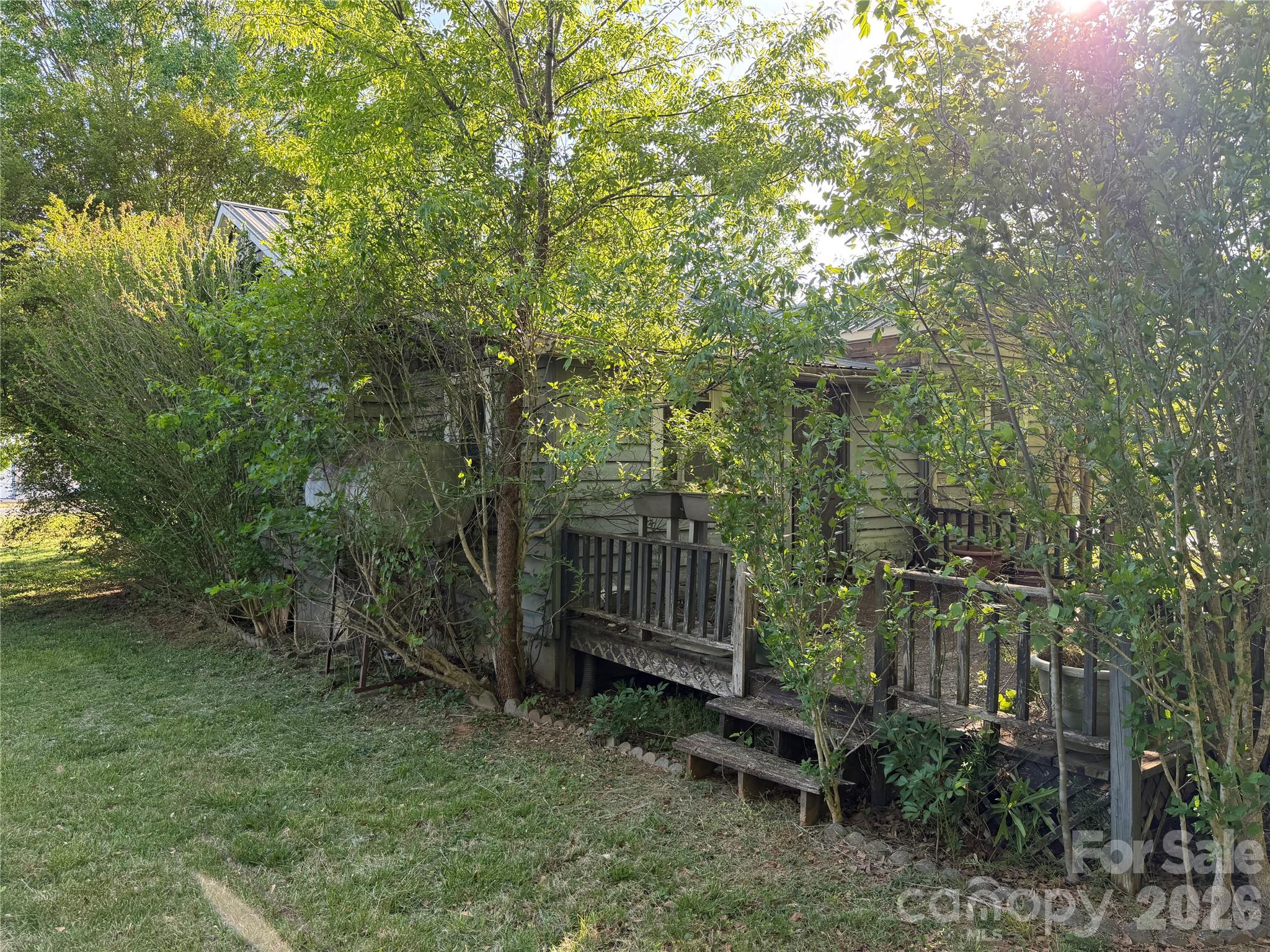 141 Walker Road — Morganton
