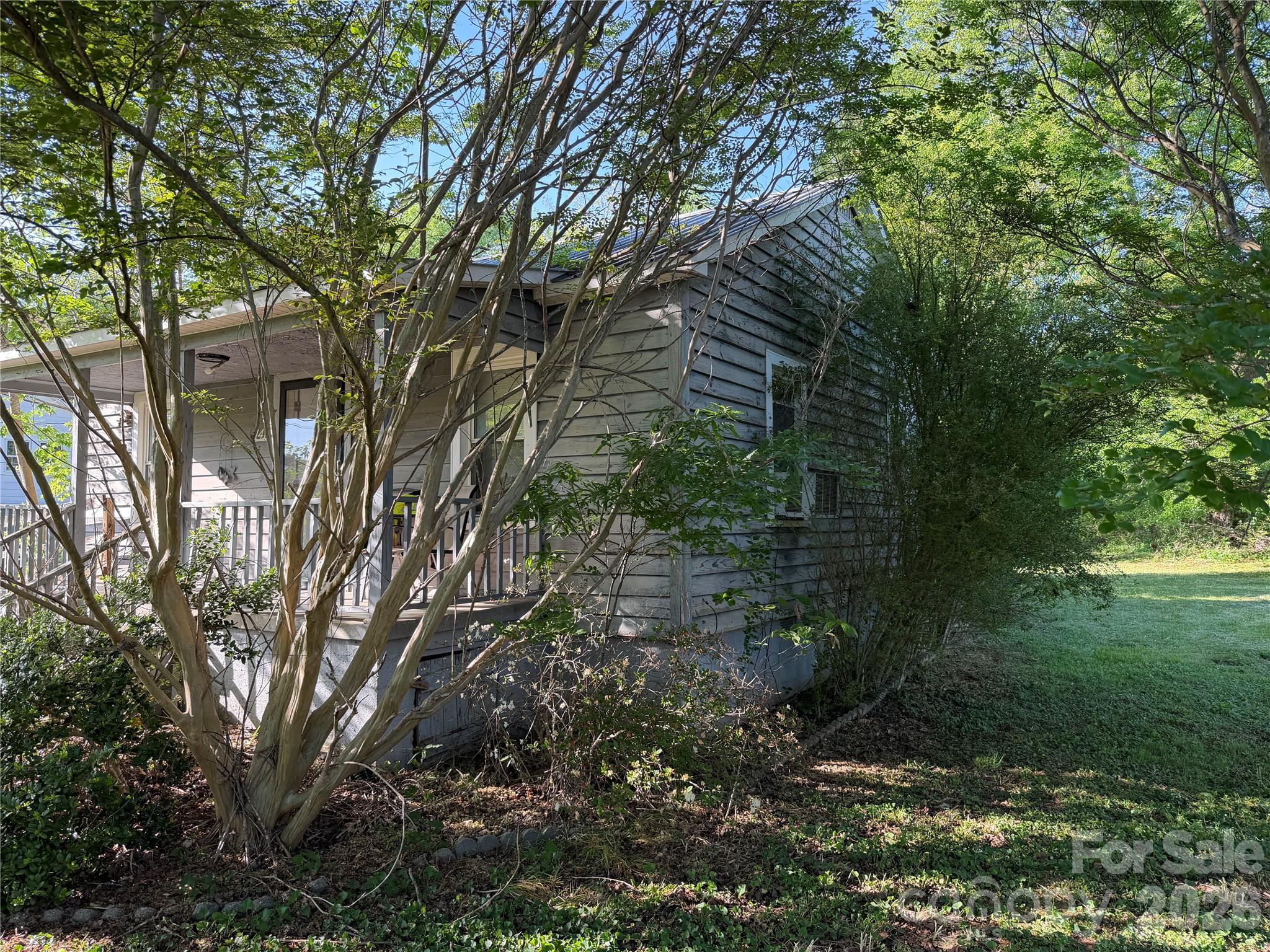 141 Walker Road — Morganton