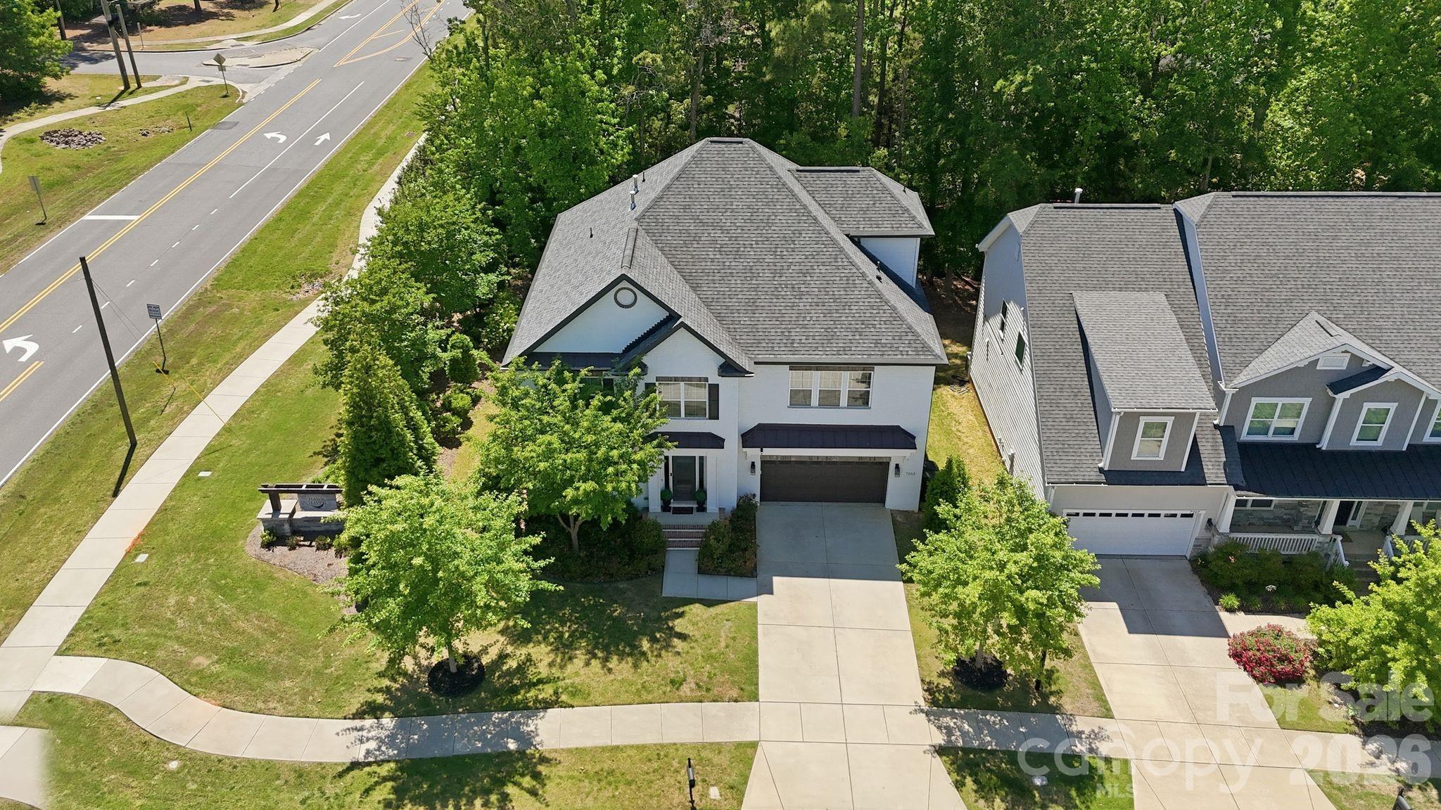 7203 Bellera Court — Charlotte