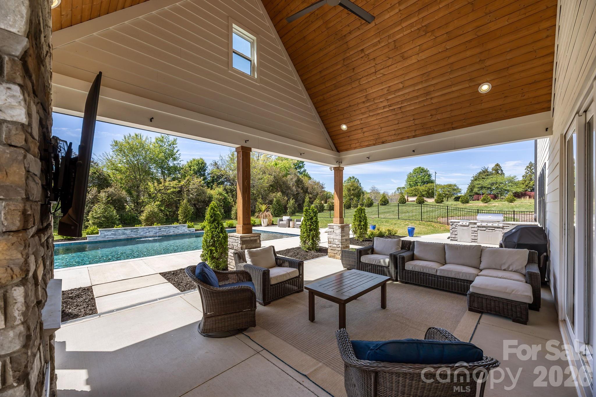 1090 Rolling Meadow Drive — Mooresville