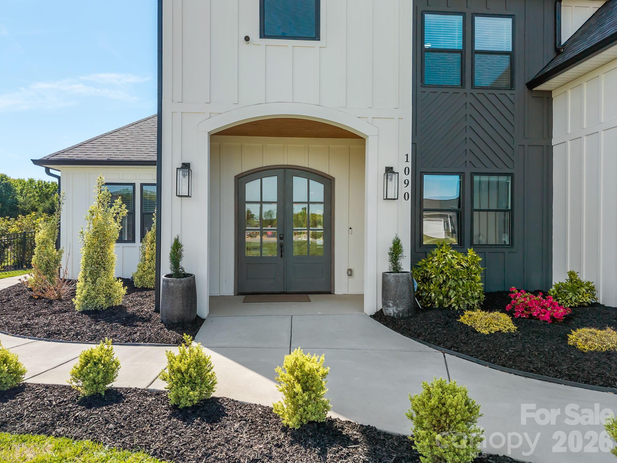 1090 Rolling Meadow Drive — Mooresville