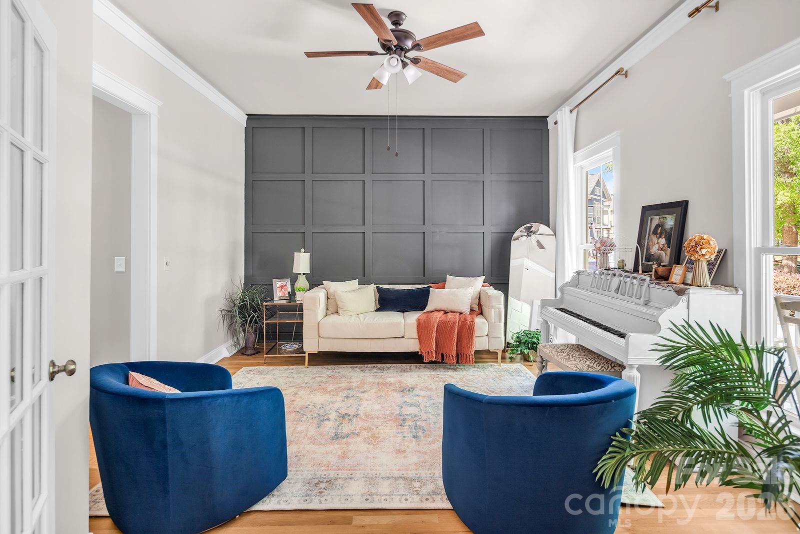 619 N Oak Drive — Huntersville