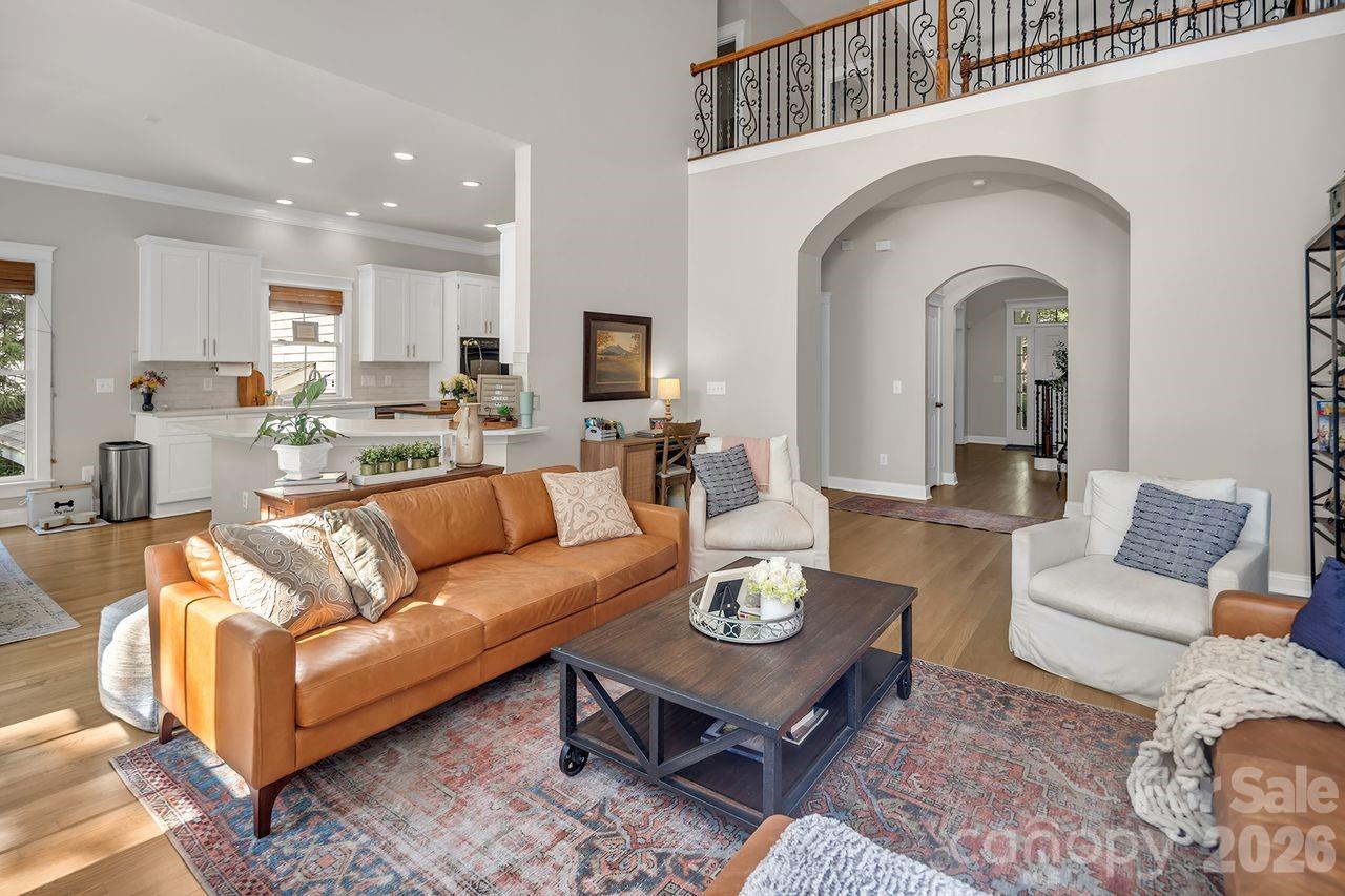 619 N Oak Drive — Huntersville