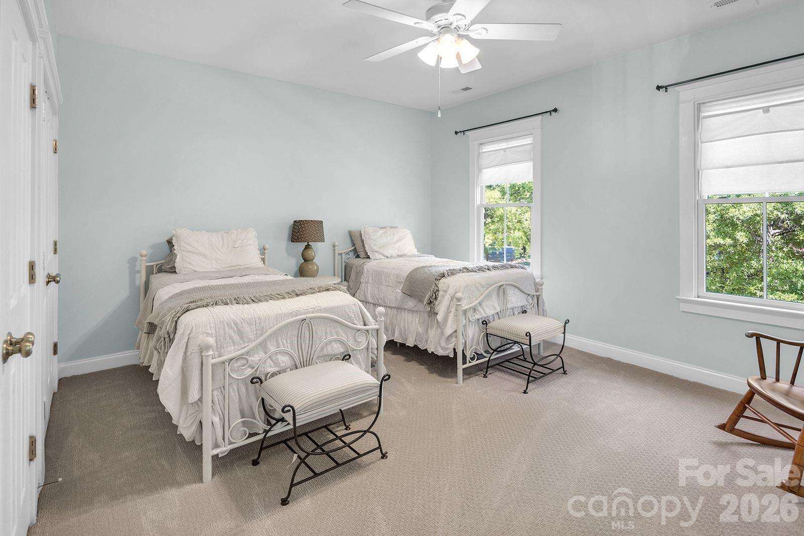 619 N Oak Drive — Huntersville