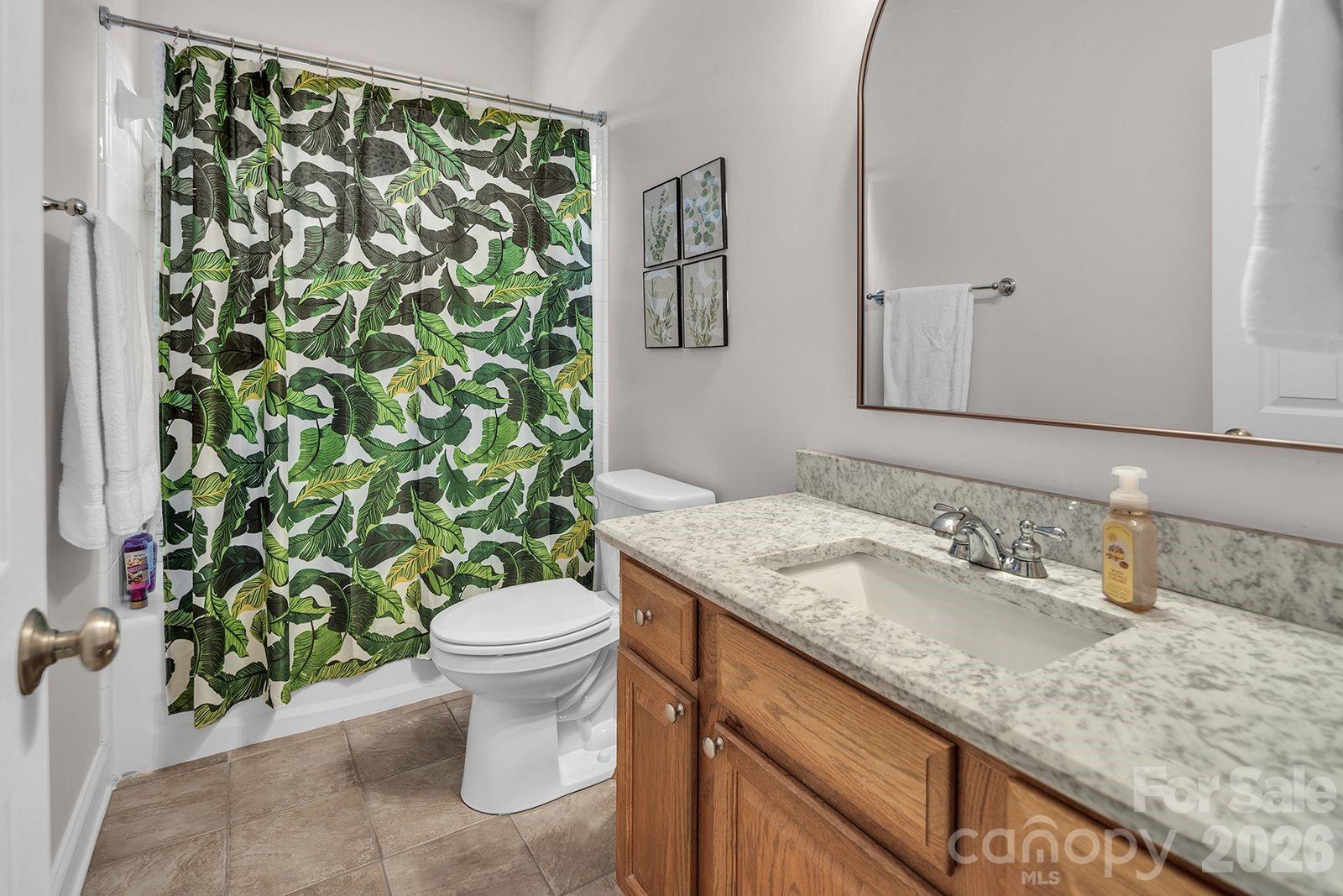 619 N Oak Drive — Huntersville