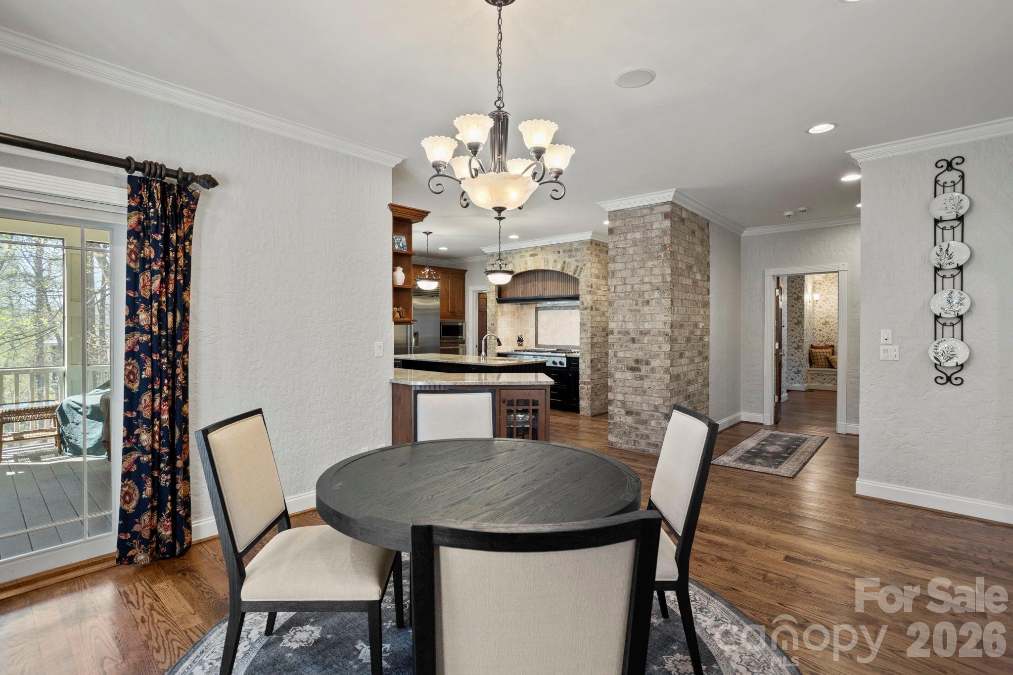 106 Farwood Court — Flat Rock