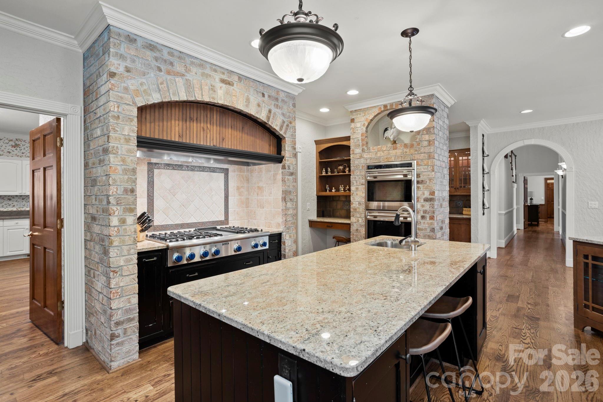106 Farwood Court — Flat Rock