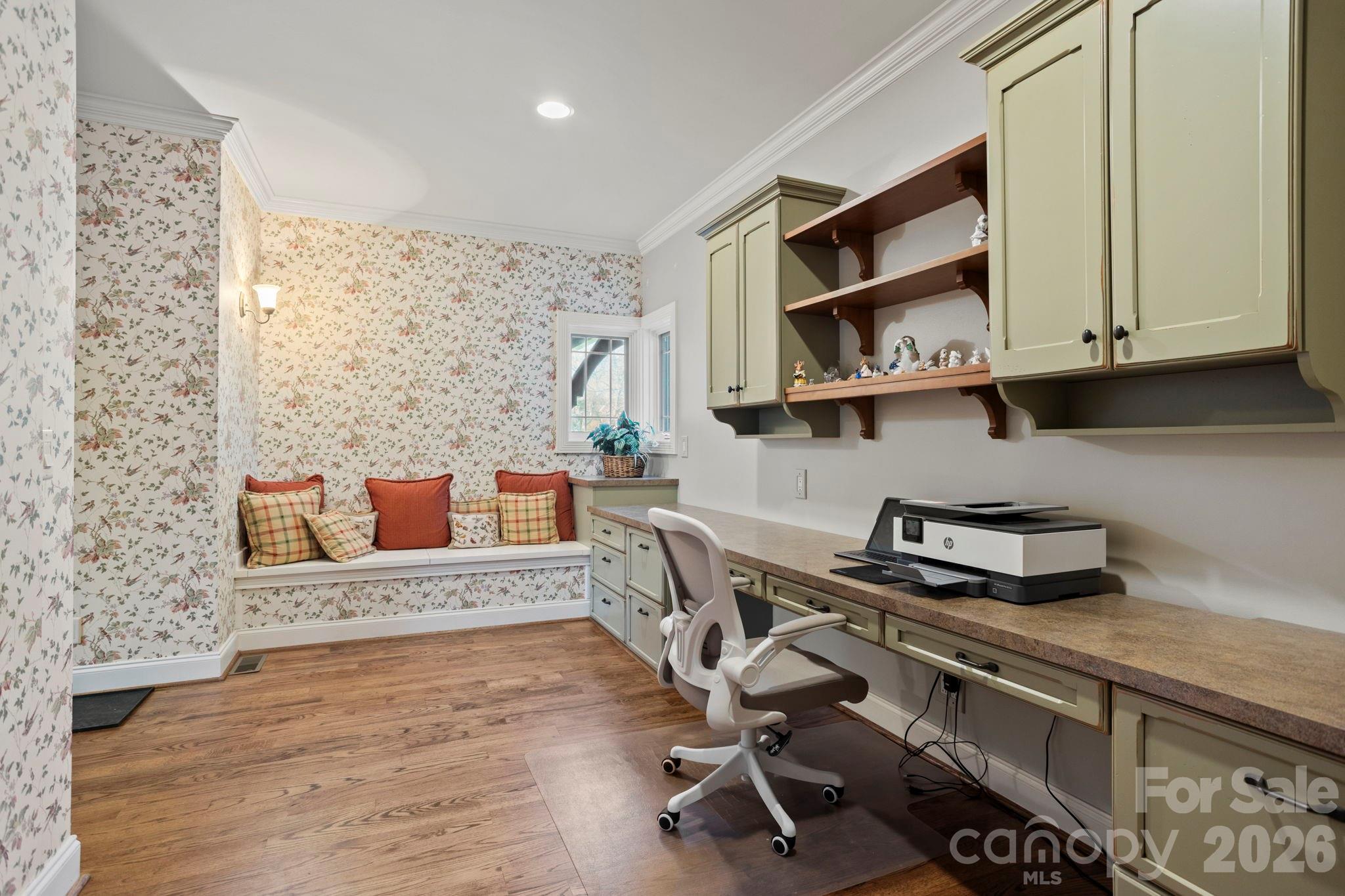 106 Farwood Court — Flat Rock