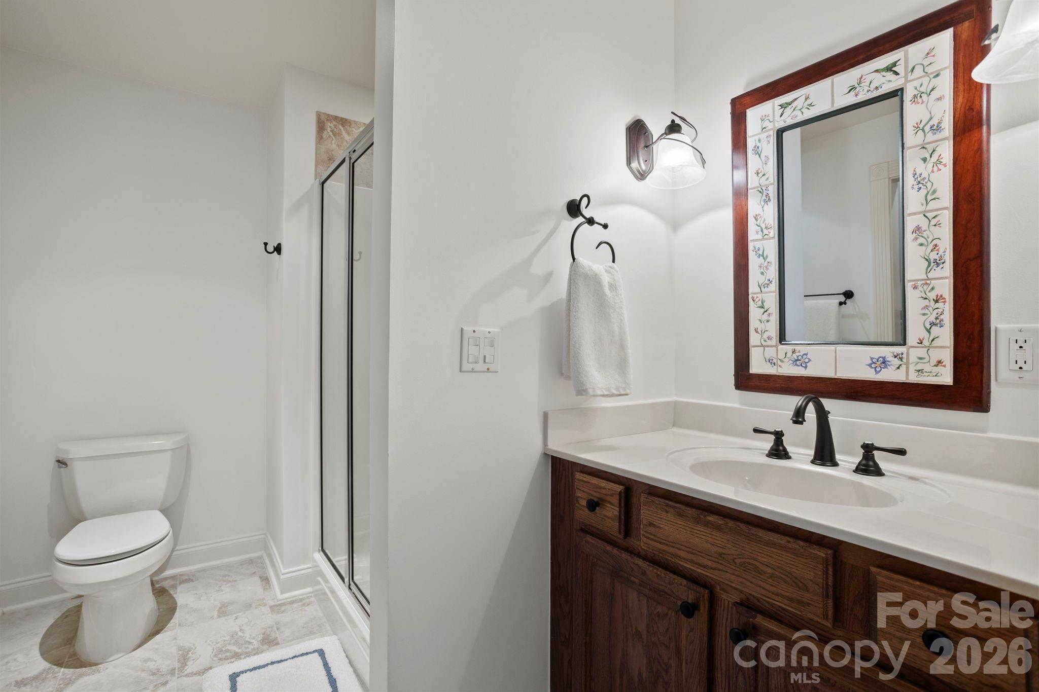 106 Farwood Court — Flat Rock