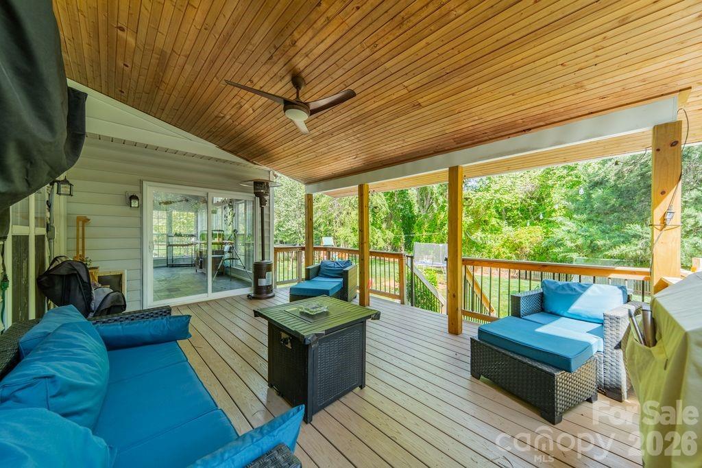 2316 Heath Lake Drive — Mint Hill