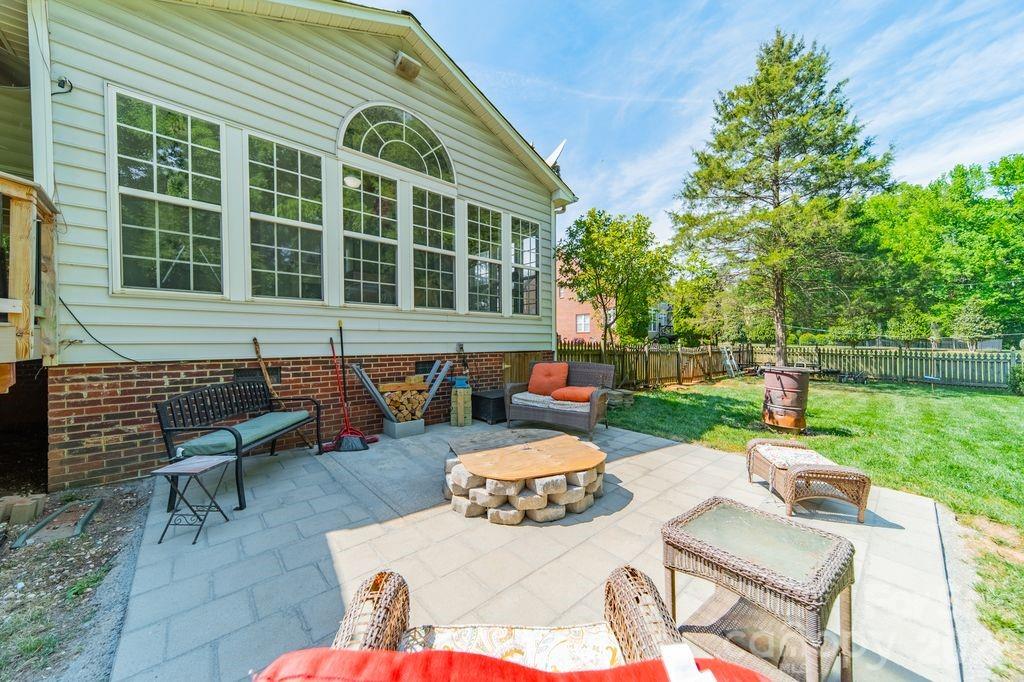 2316 Heath Lake Drive — Mint Hill