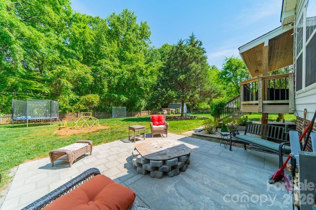 2316 Heath Lake Drive — Mint Hill