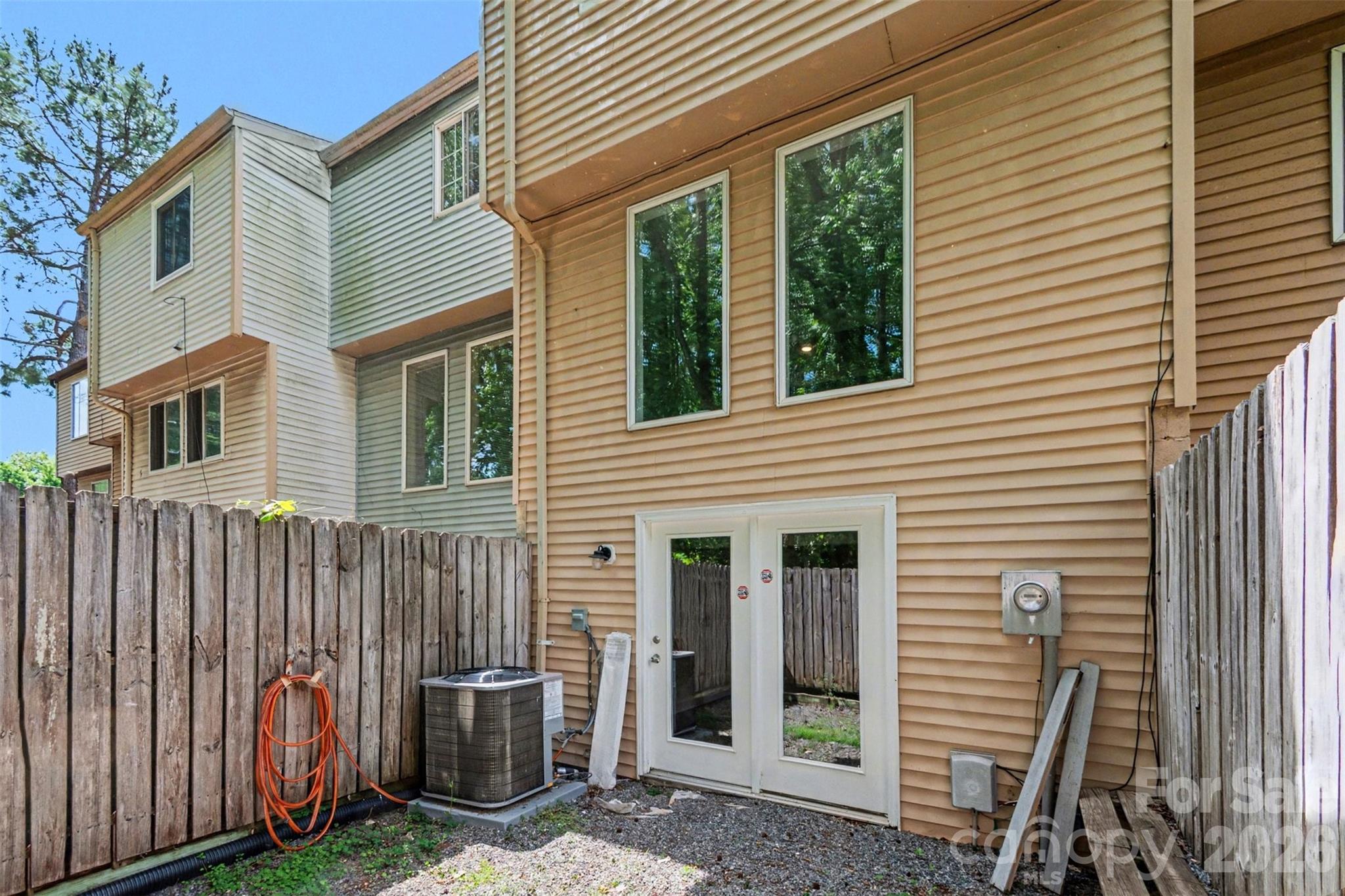 7609 Holly Grove Court — Charlotte