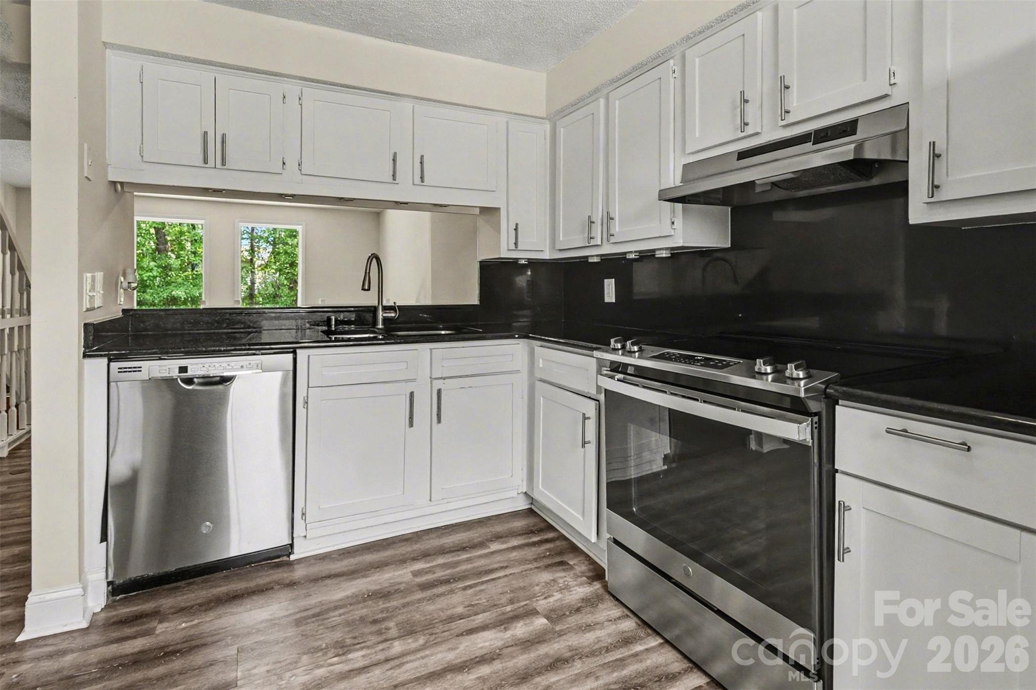 7609 Holly Grove Court — Charlotte
