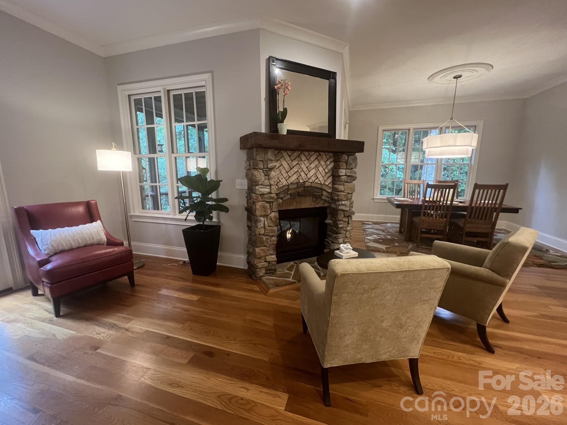 1514 Elmsford Lane — Matthews