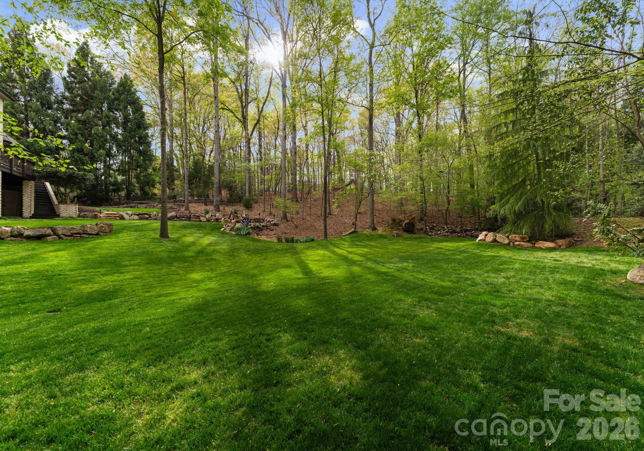 1514 Elmsford Lane — Matthews