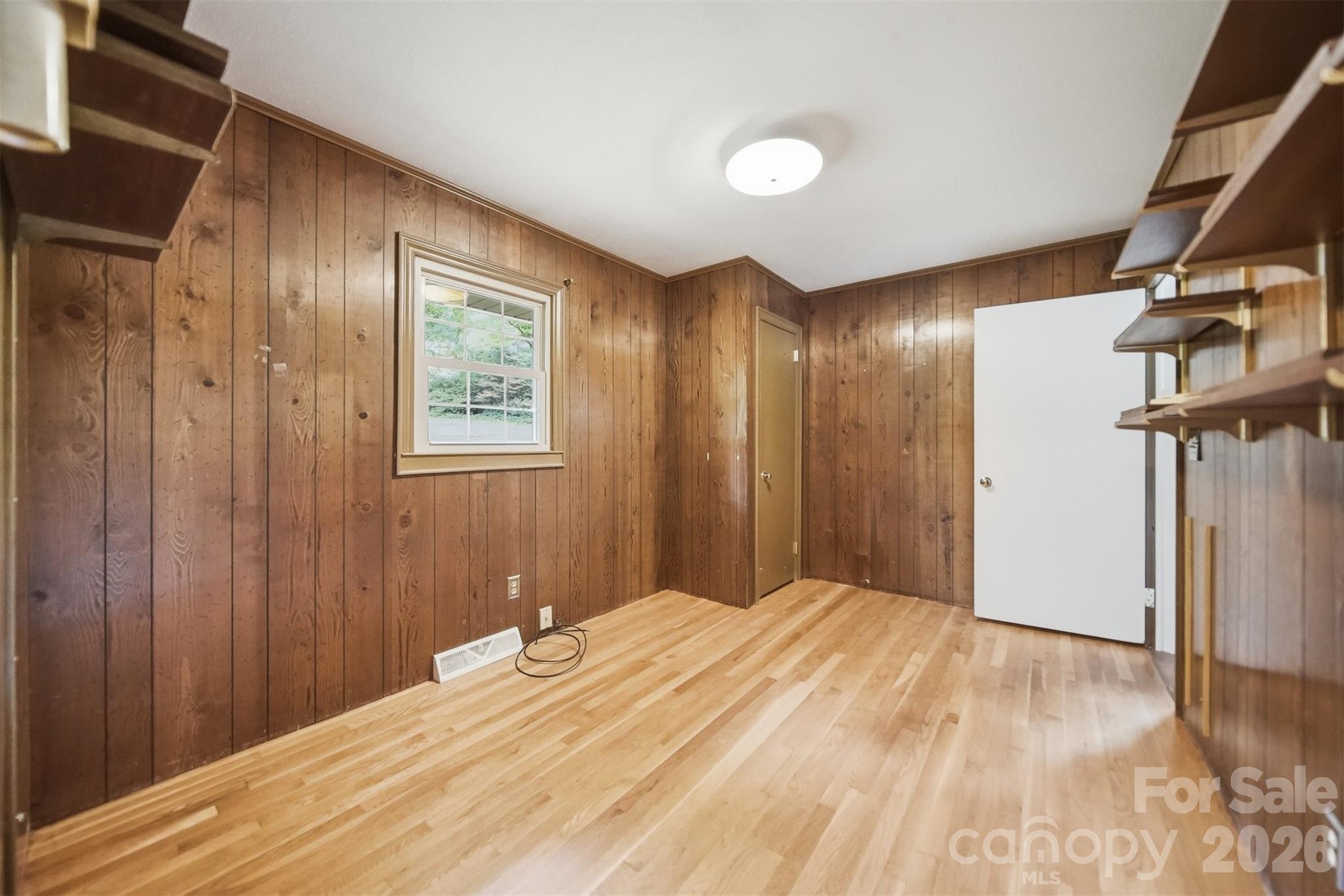 105 Ann Street — Morganton
