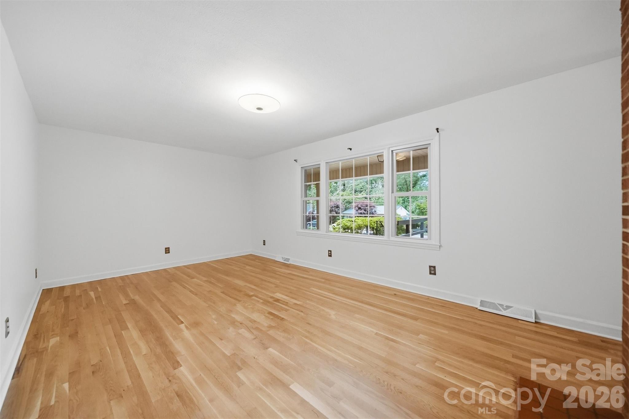 105 Ann Street — Morganton