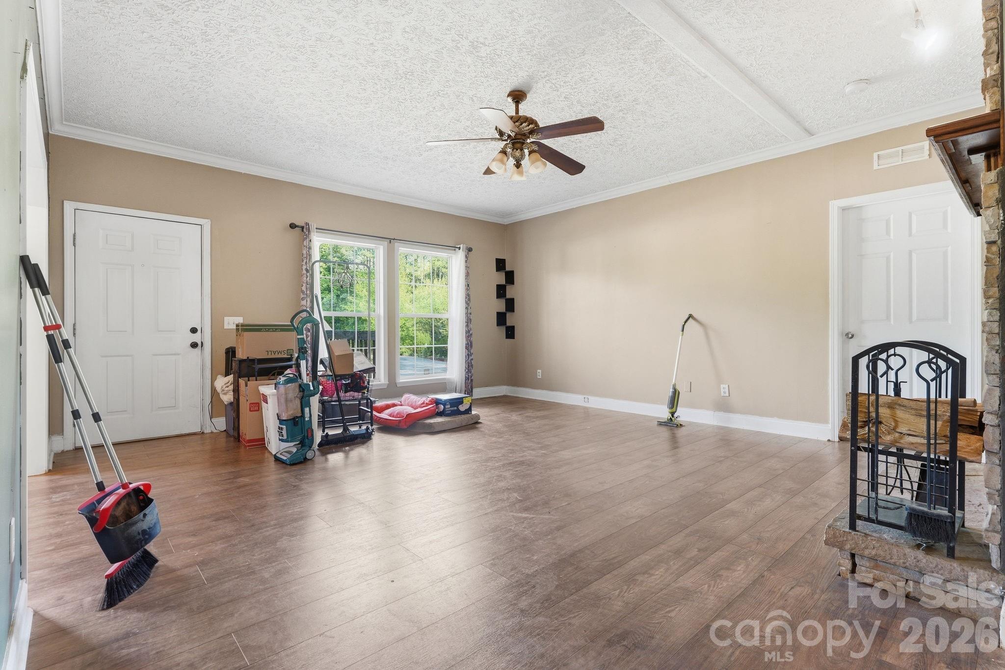2825 Sweeping Pine Lane — Denver