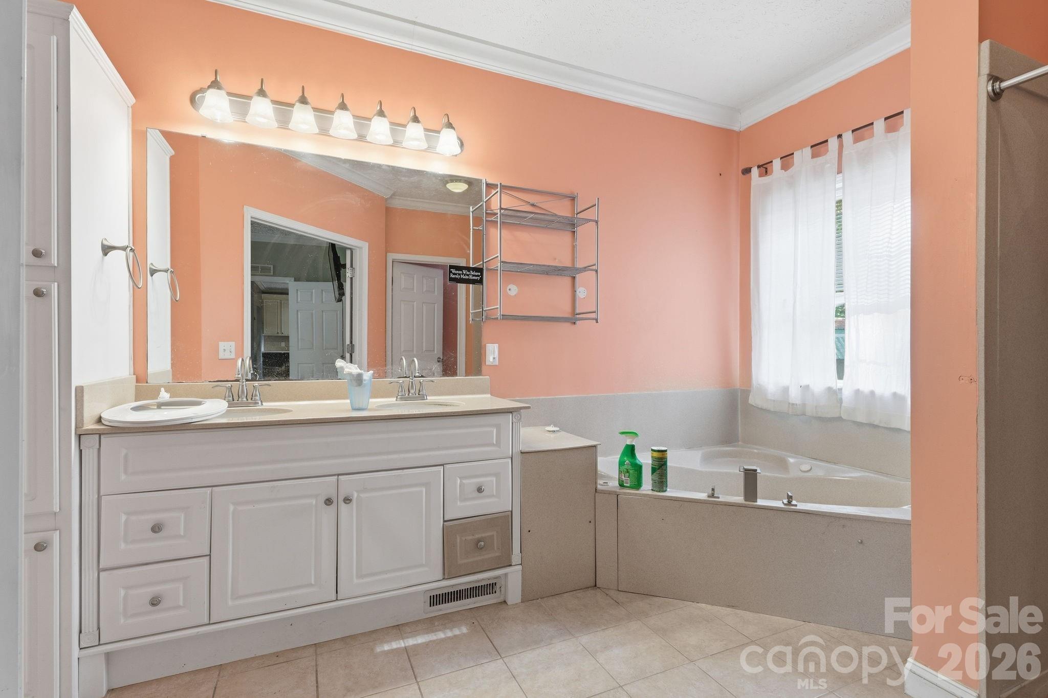 2825 Sweeping Pine Lane — Denver