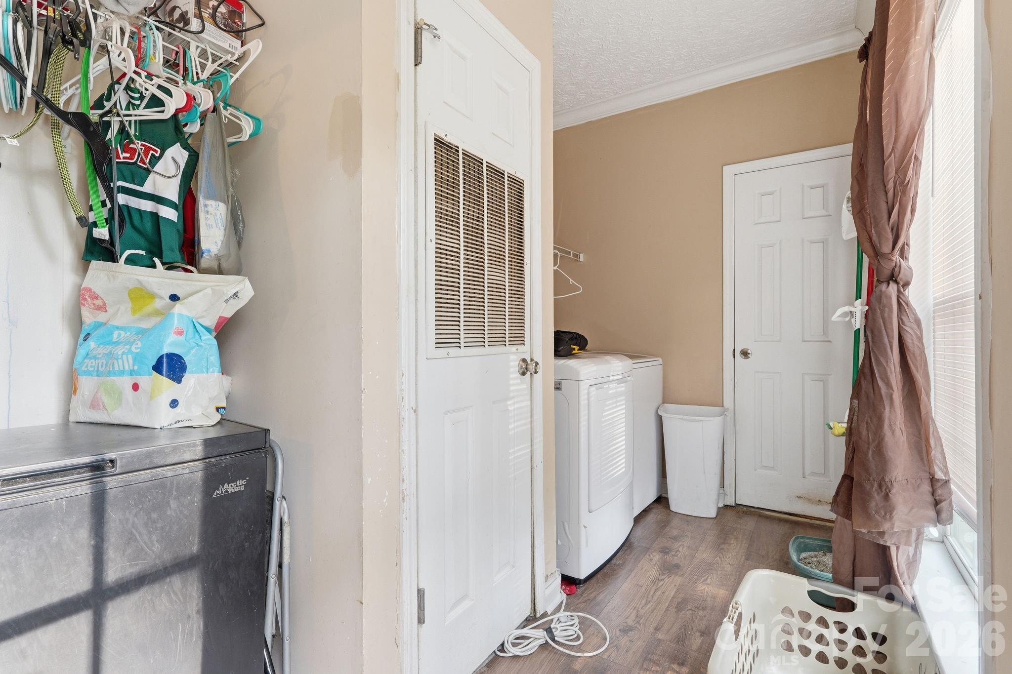 2825 Sweeping Pine Lane — Denver