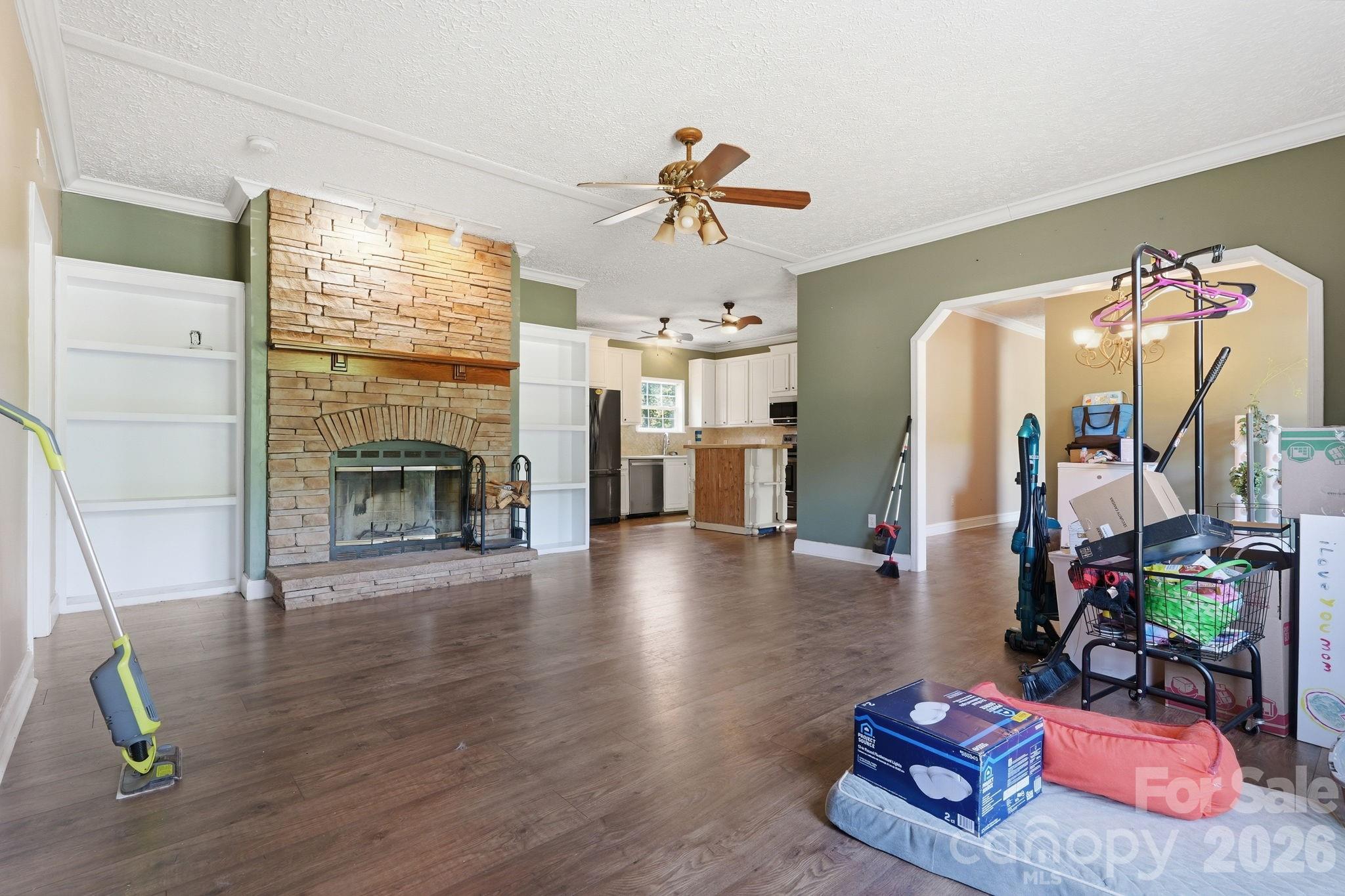 2825 Sweeping Pine Lane — Denver