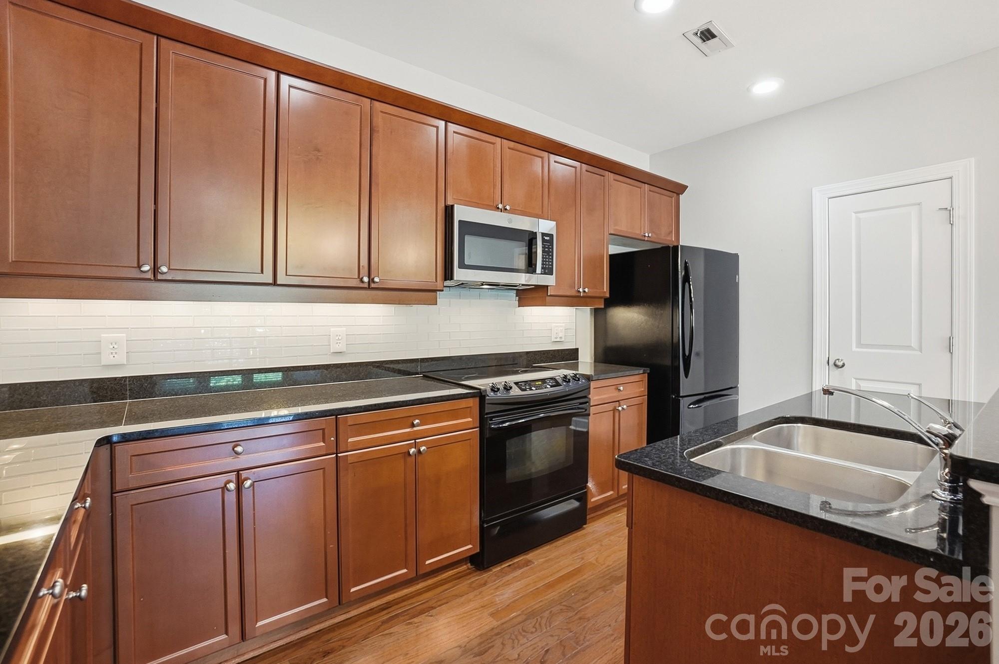 1829 Kenilworth Avenue #204 — Charlotte