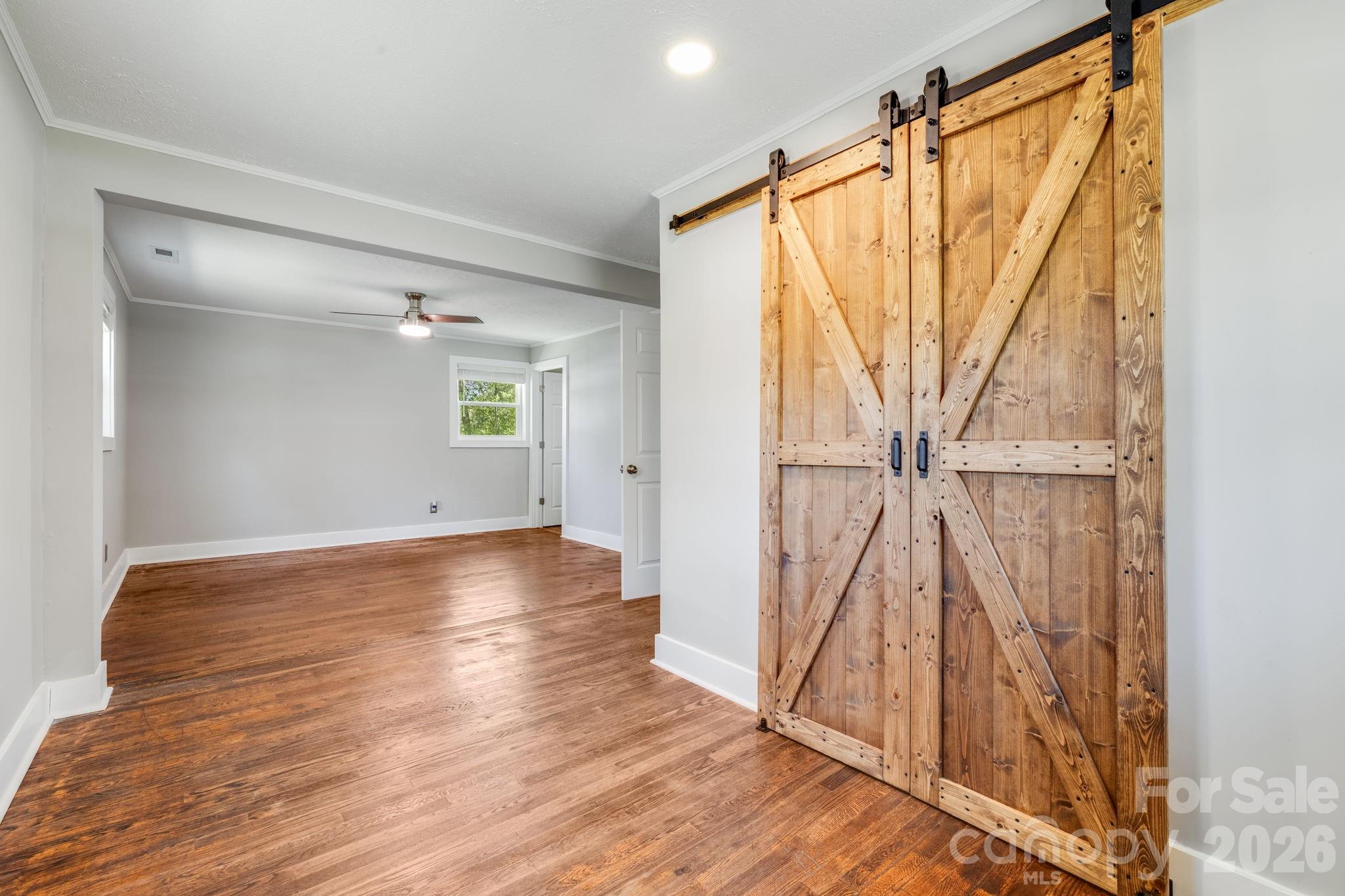 111 Sunset Hill Drive — Etowah