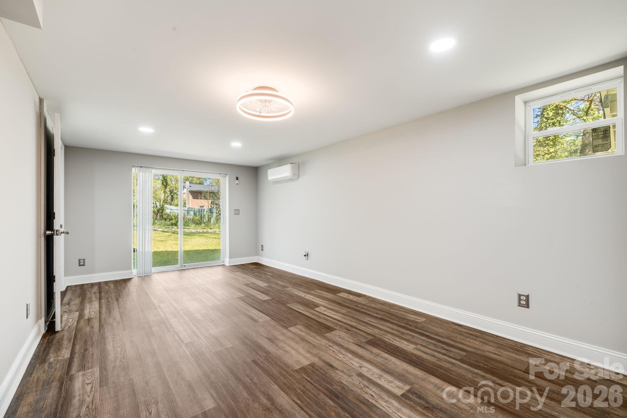 111 Sunset Hill Drive — Etowah