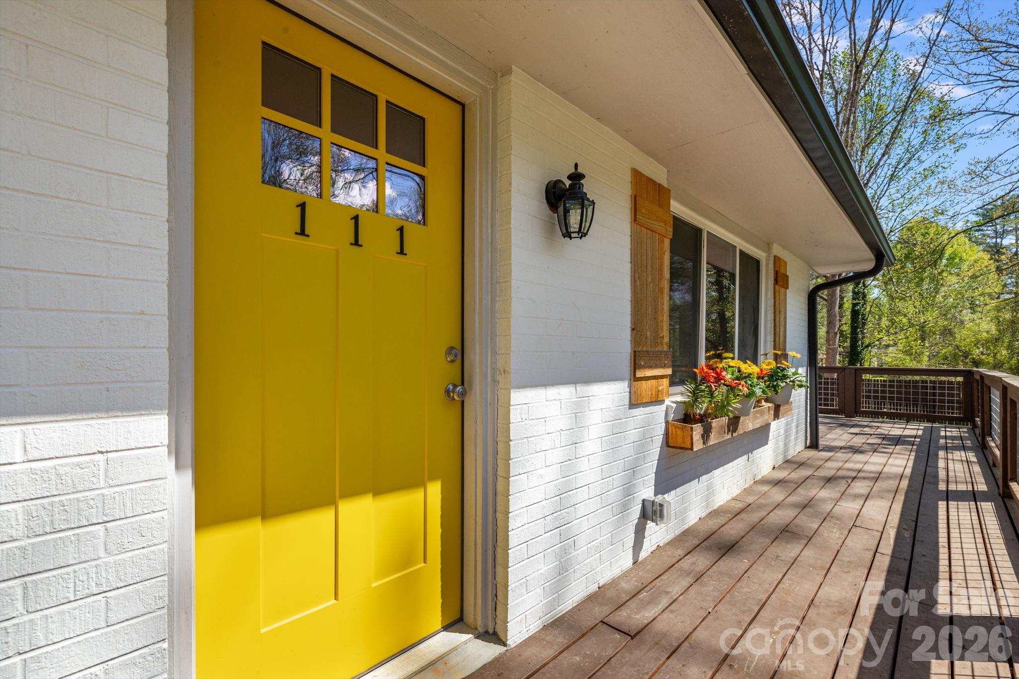 111 Sunset Hill Drive — Etowah
