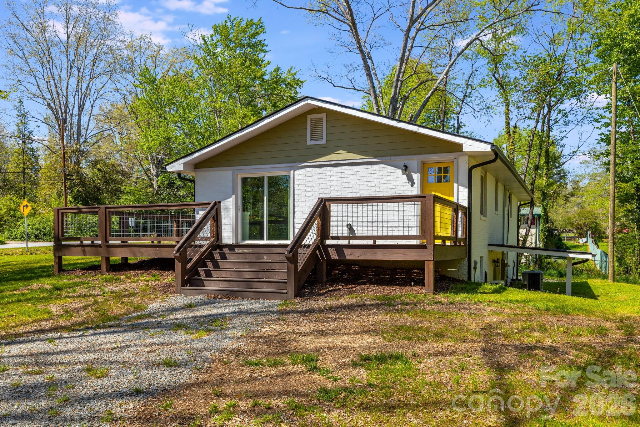 111 Sunset Hill Drive — Etowah