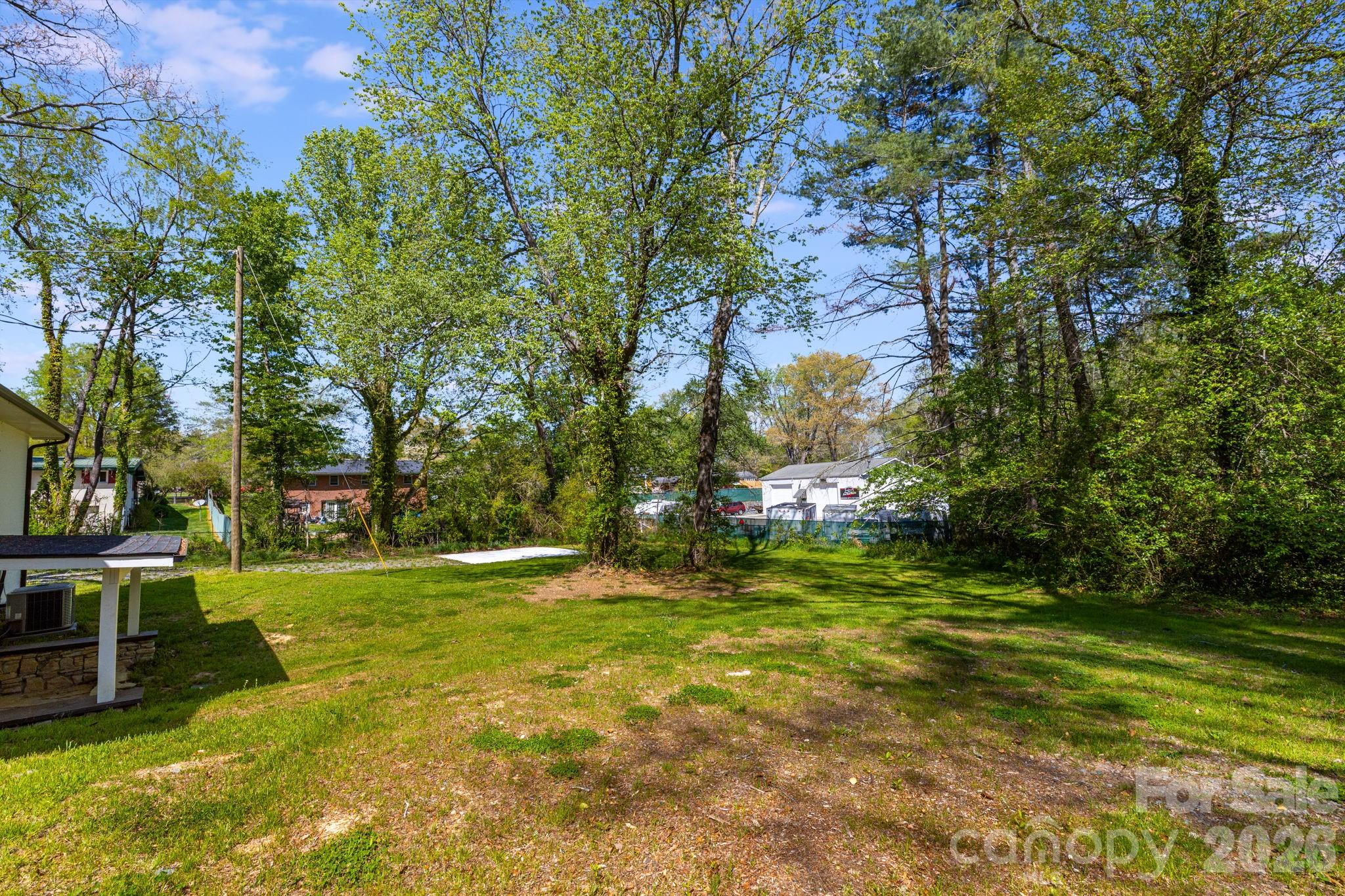 111 Sunset Hill Drive — Etowah