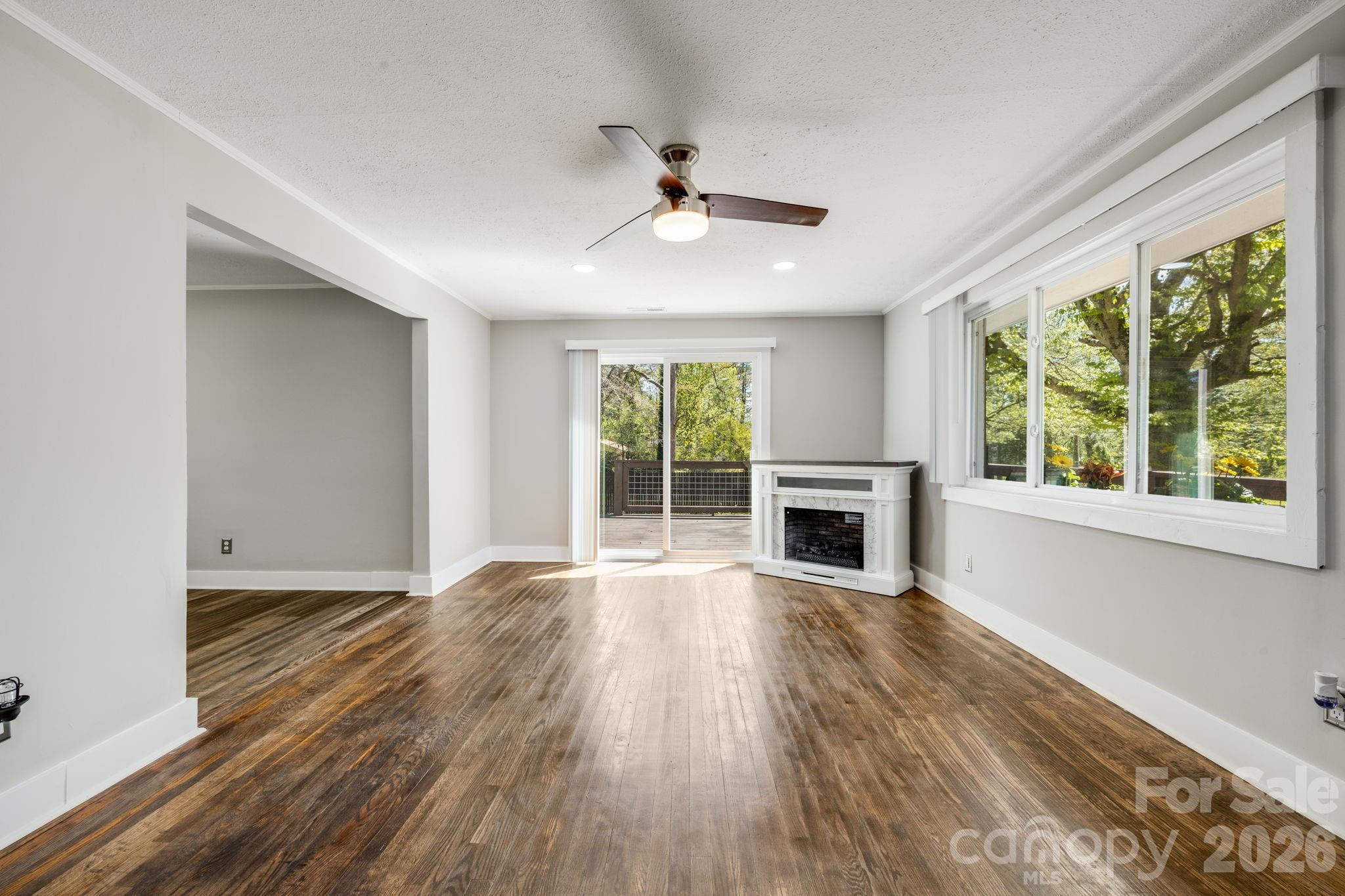 111 Sunset Hill Drive — Etowah