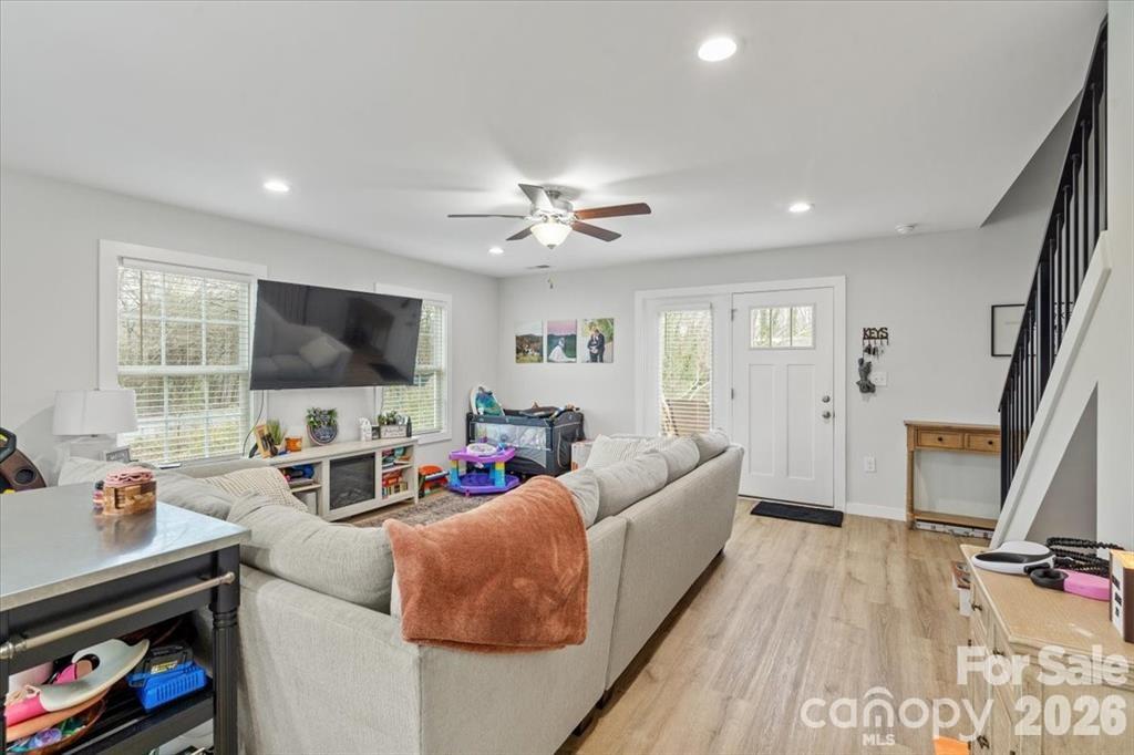 305 Wingate Court — Shelby