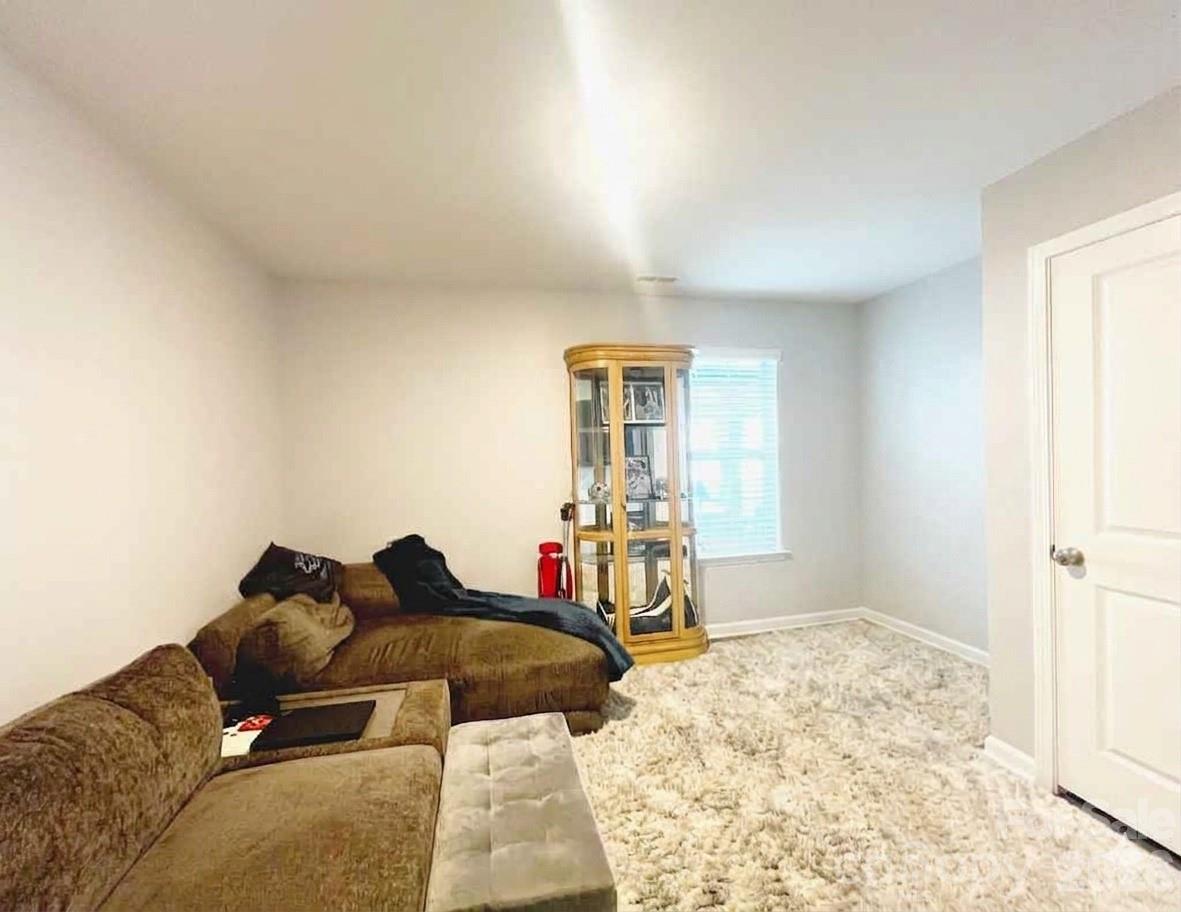 3044 Winesap Drive — Dallas