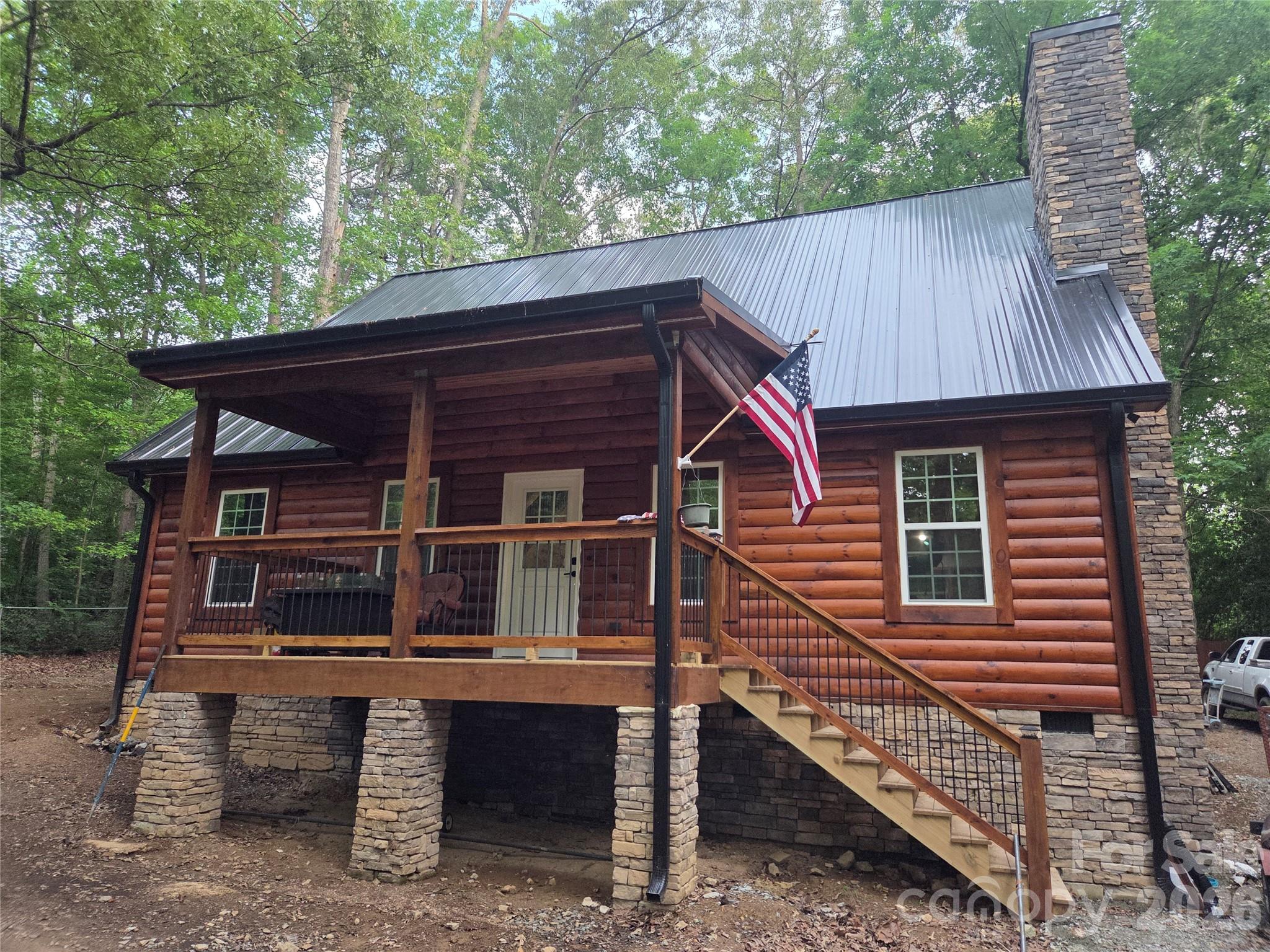 111 Little John Lane — Lexington