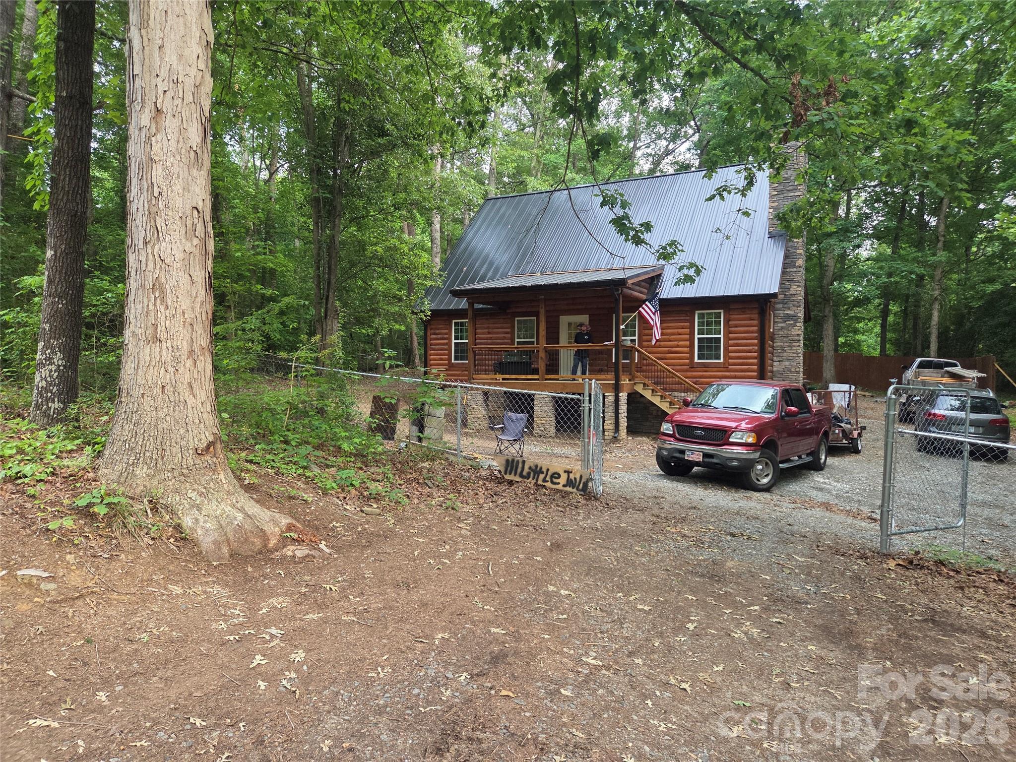 111 Little John Lane — Lexington