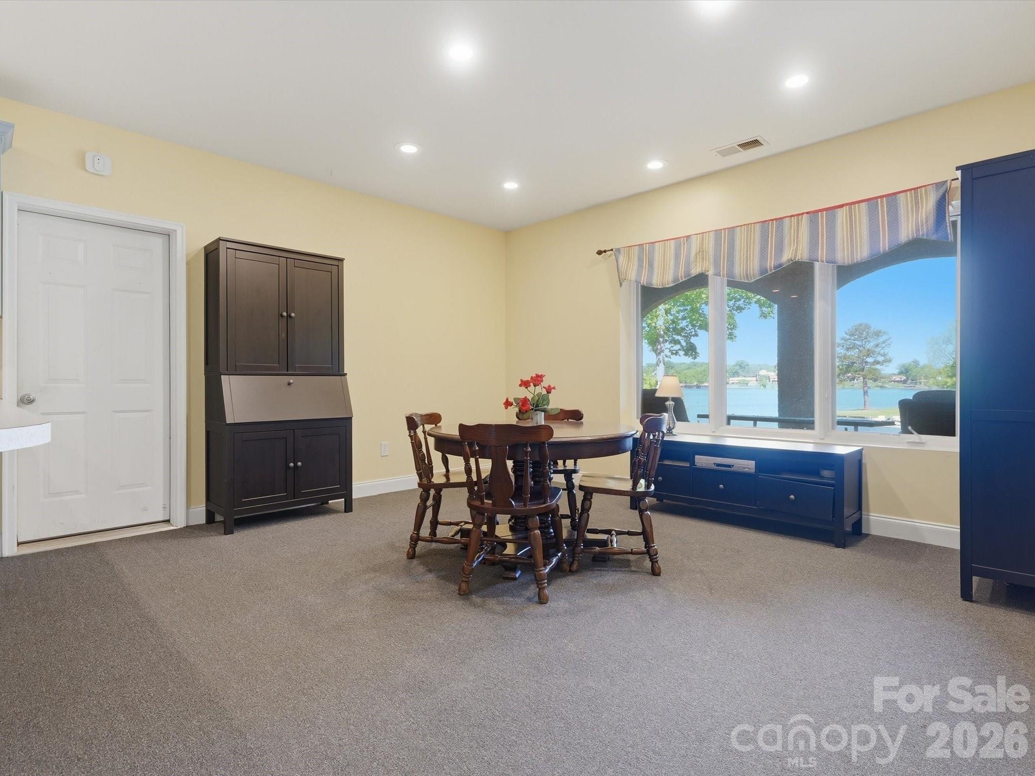 154 Quail Hollow Drive — Kings Mountain