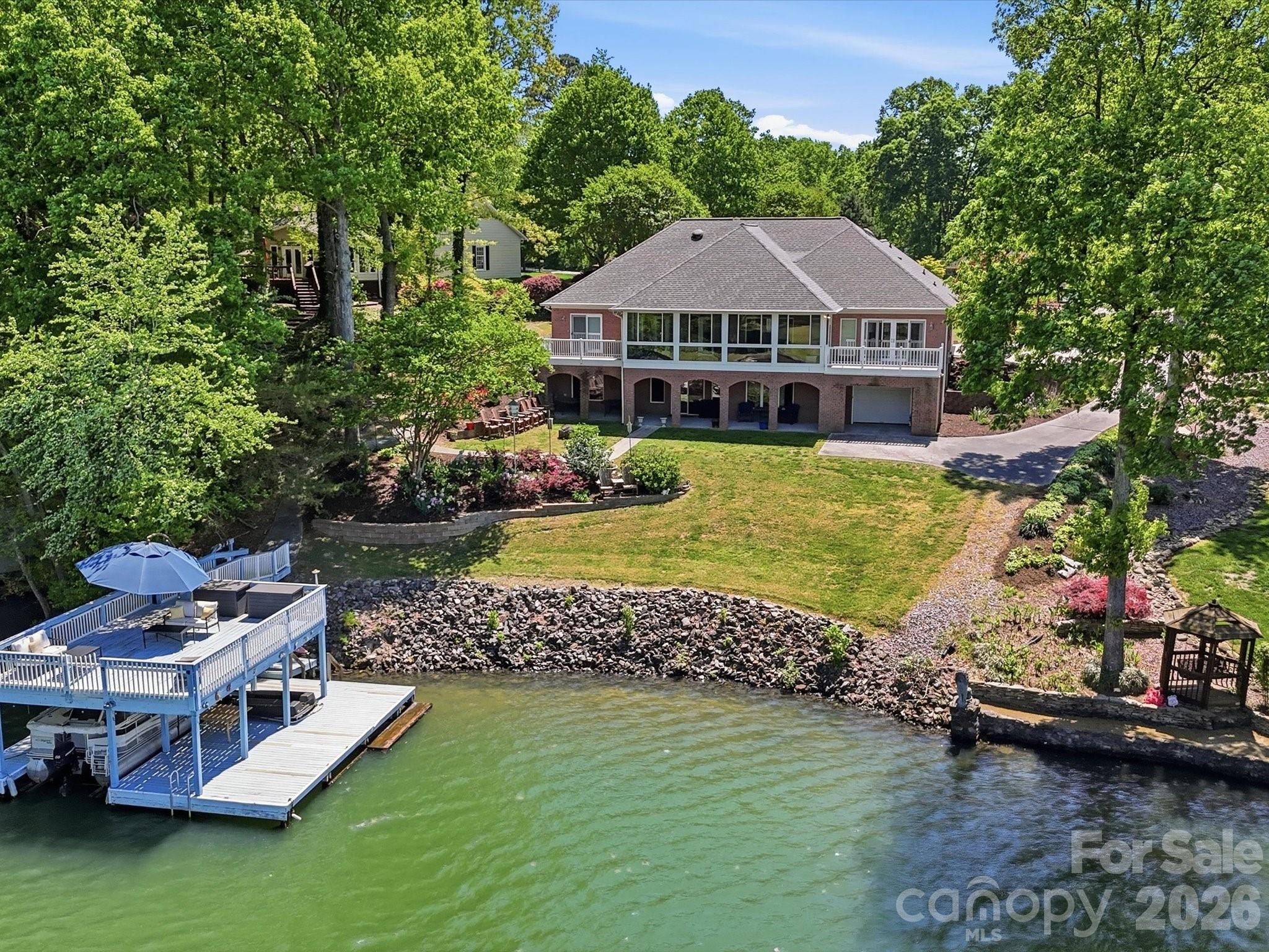 154 Quail Hollow Drive — Kings Mountain